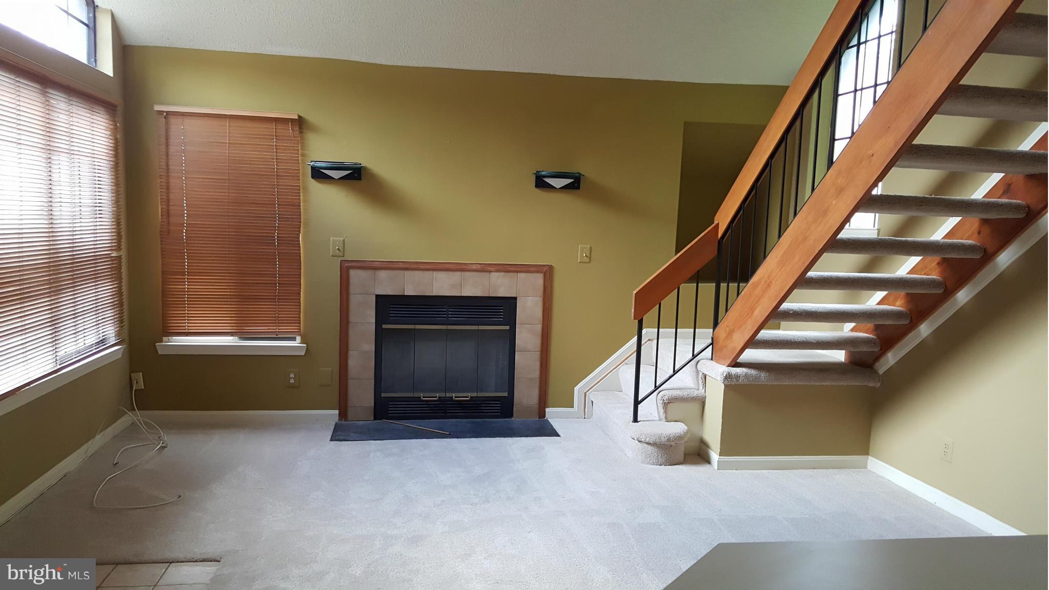 TIERS OF MANCHESTER LAKES - Residential Lease