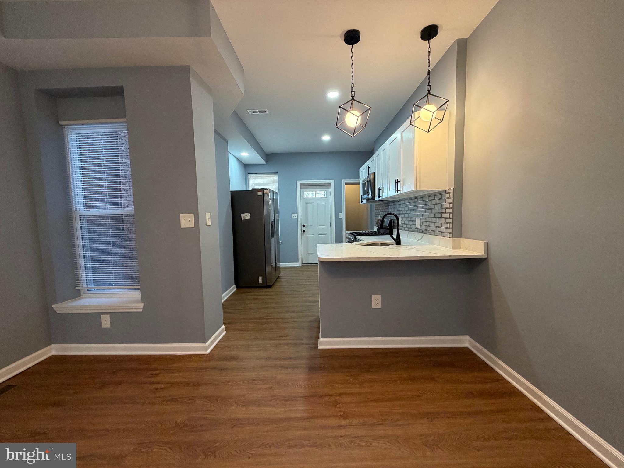 EAST BALTIMORE MIDWAY - Residential