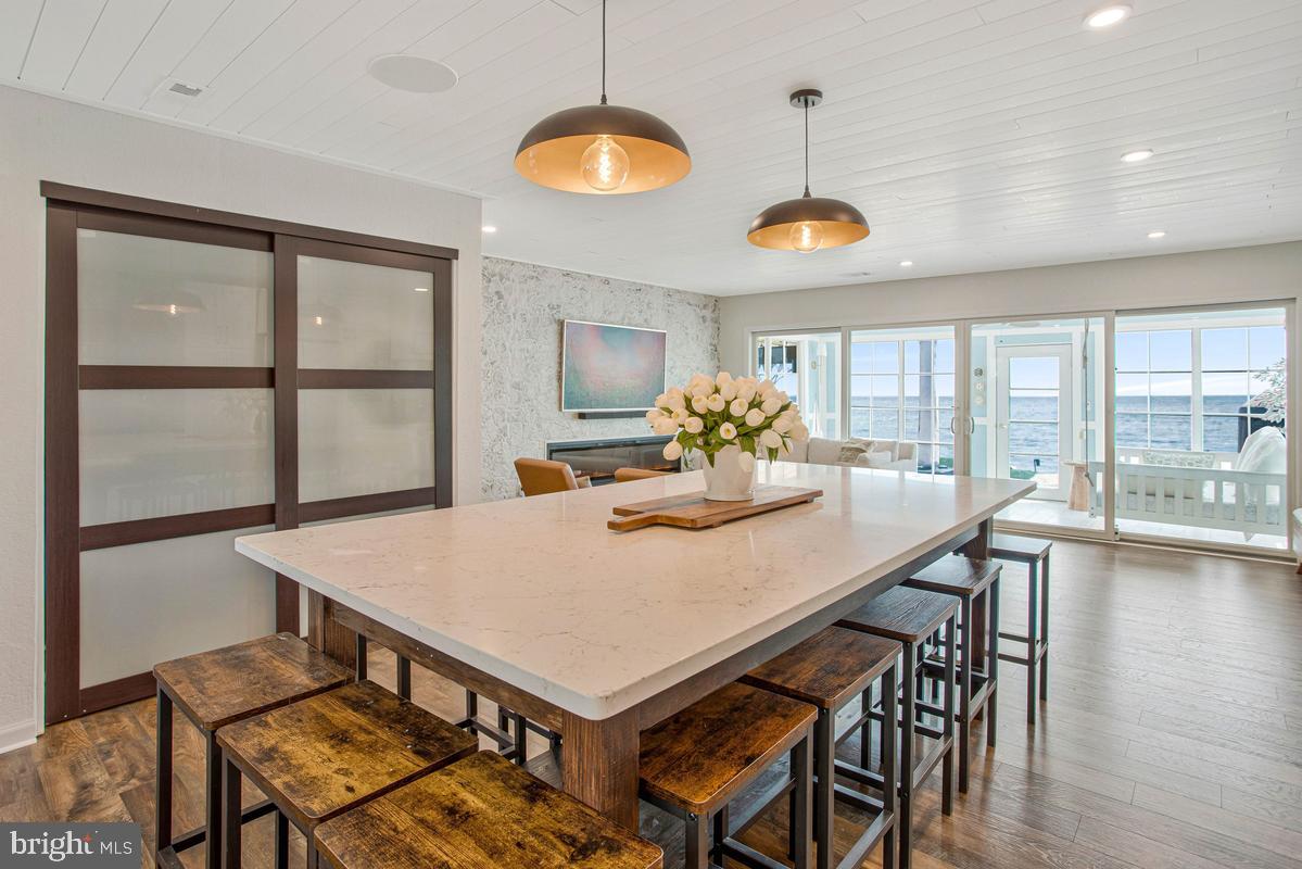 DRUM POINT - Residential