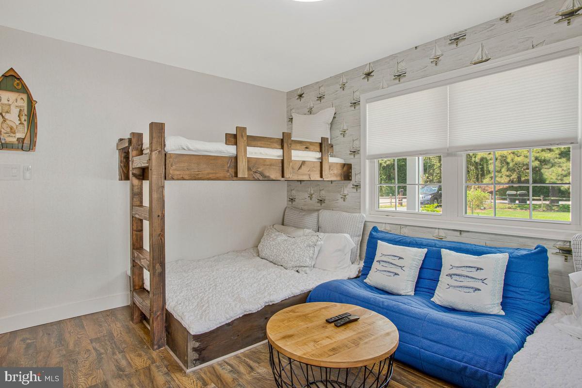 DRUM POINT - Residential