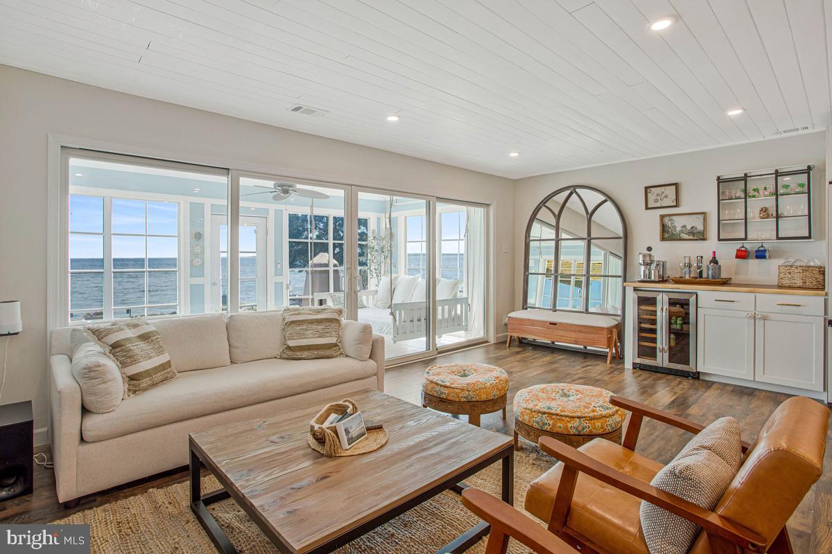 DRUM POINT - Residential