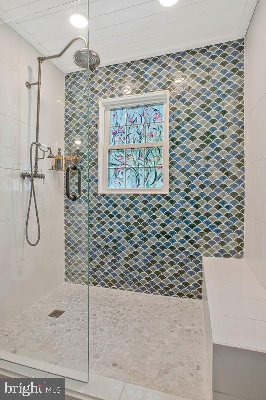 DRUM POINT - Residential