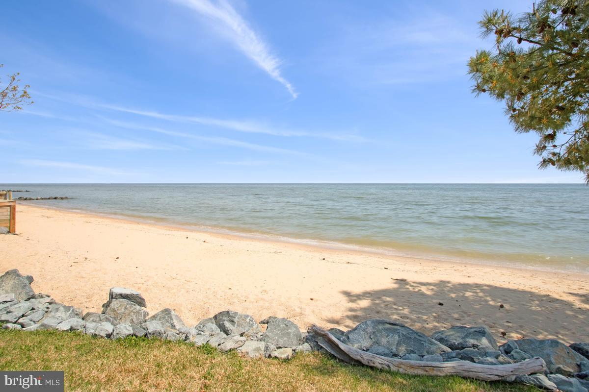 DRUM POINT - Residential