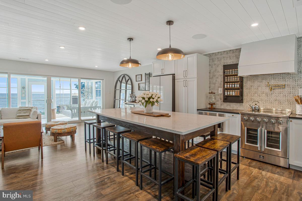 DRUM POINT - Residential