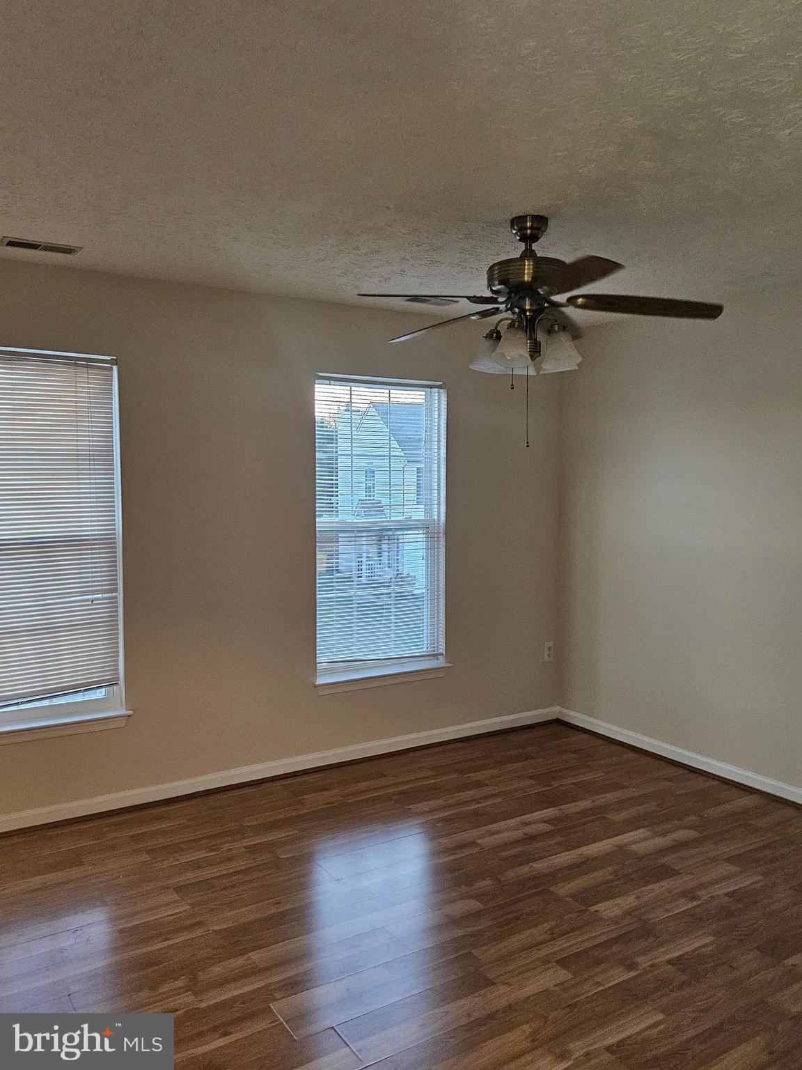 SEVEN OAKS - Residential Lease