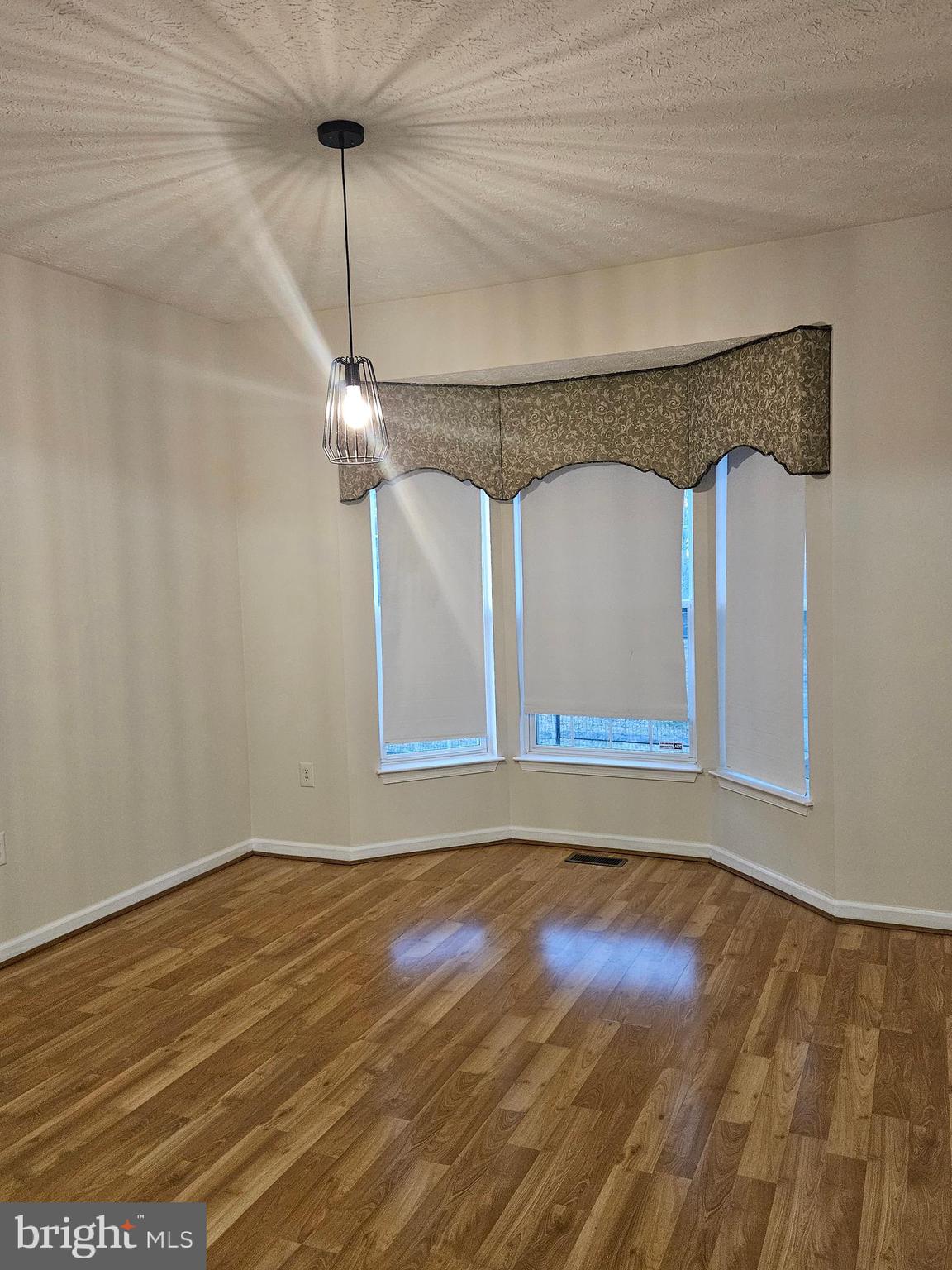 SEVEN OAKS - Residential Lease