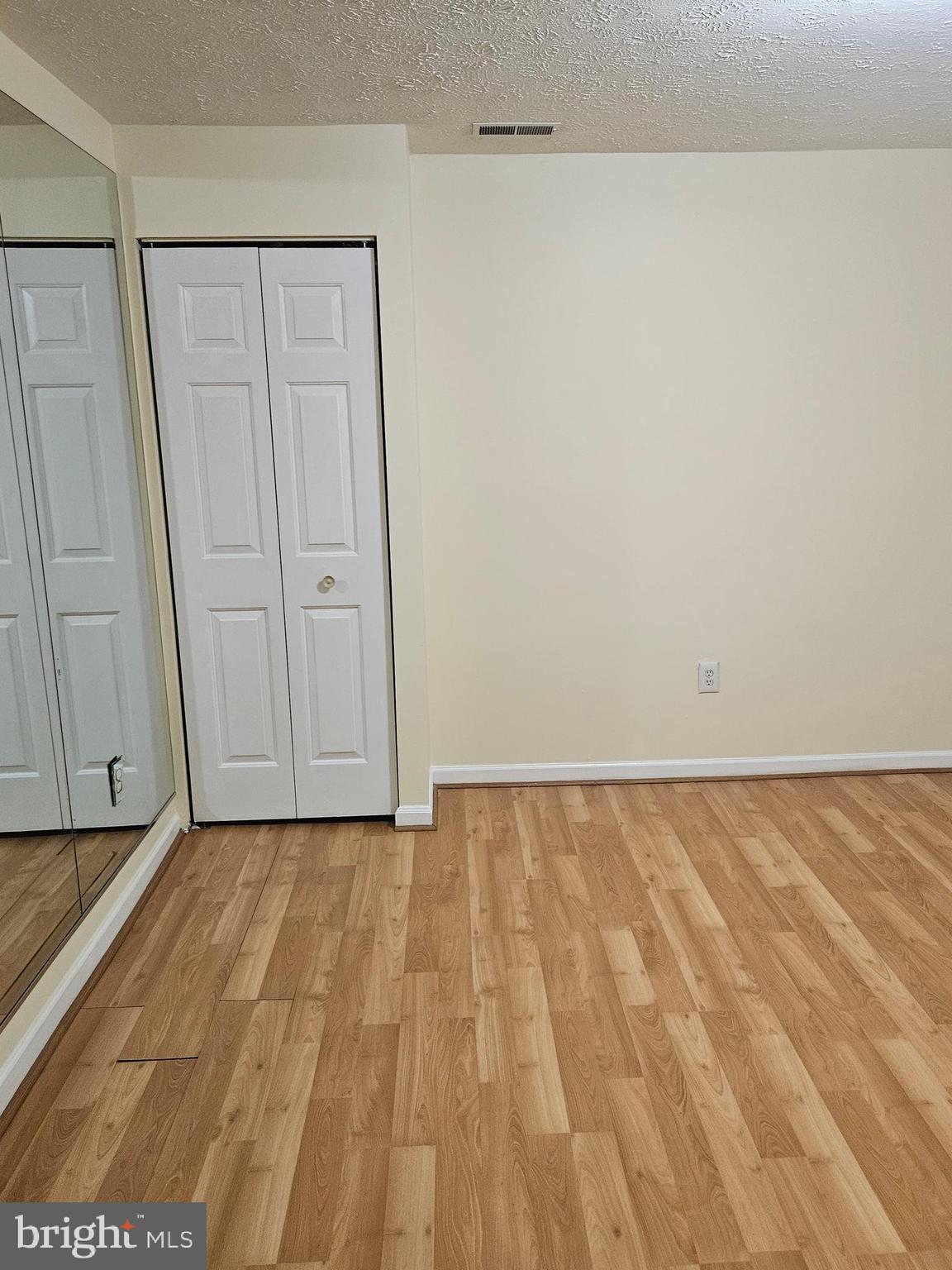 SEVEN OAKS - Residential Lease