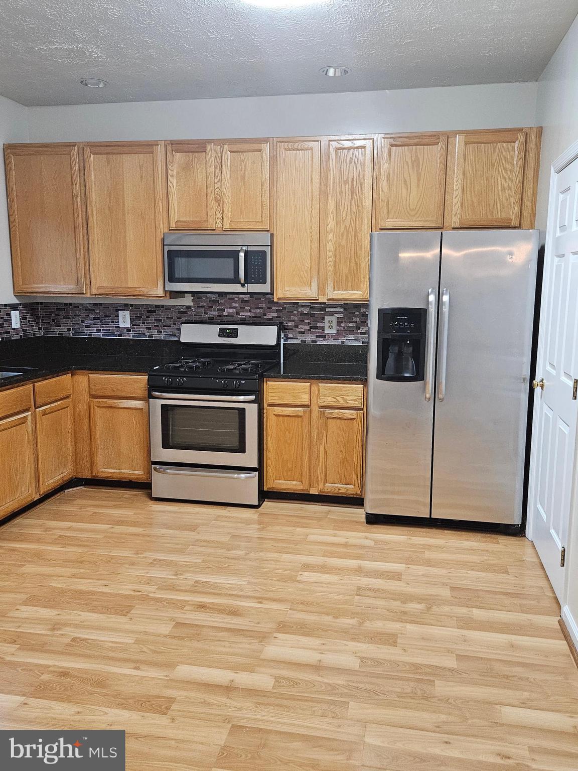 SEVEN OAKS - Residential Lease