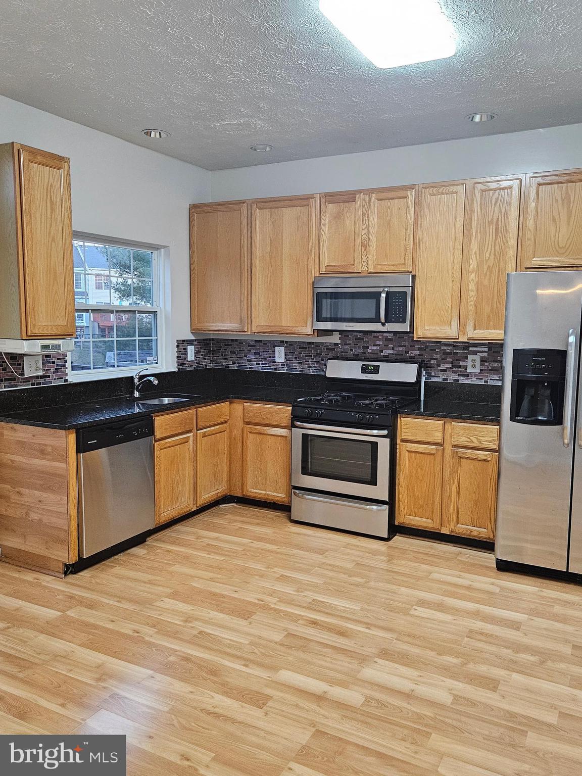 SEVEN OAKS - Residential Lease