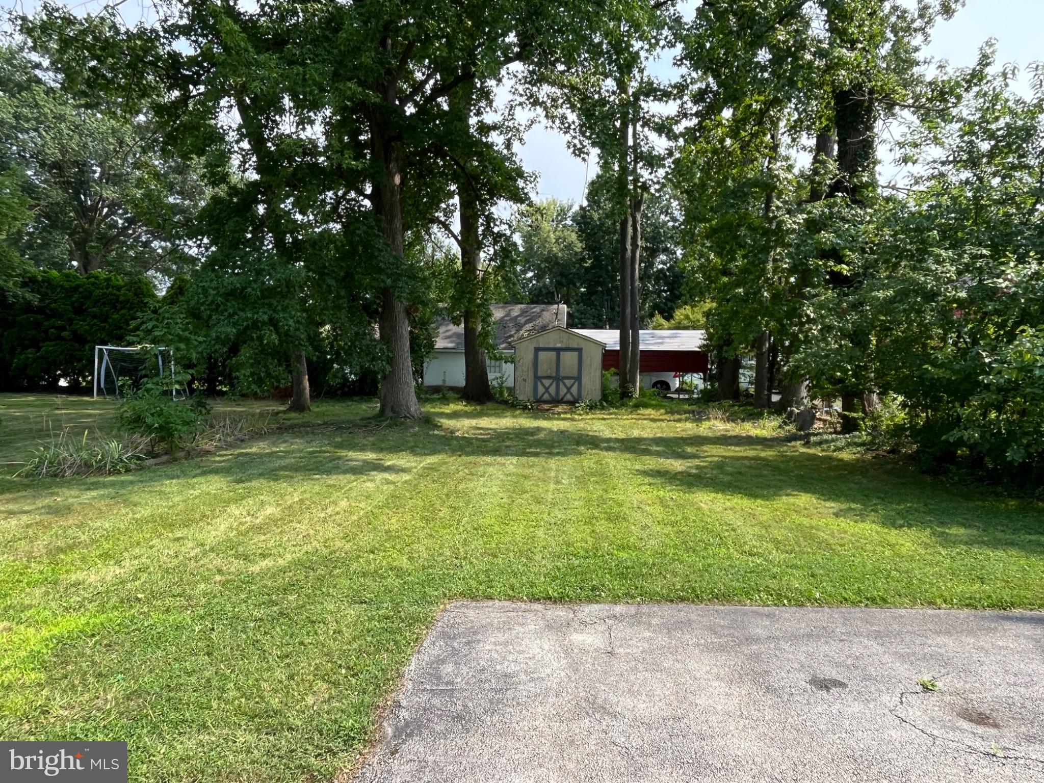 318 PROVIDENCE ROAD W