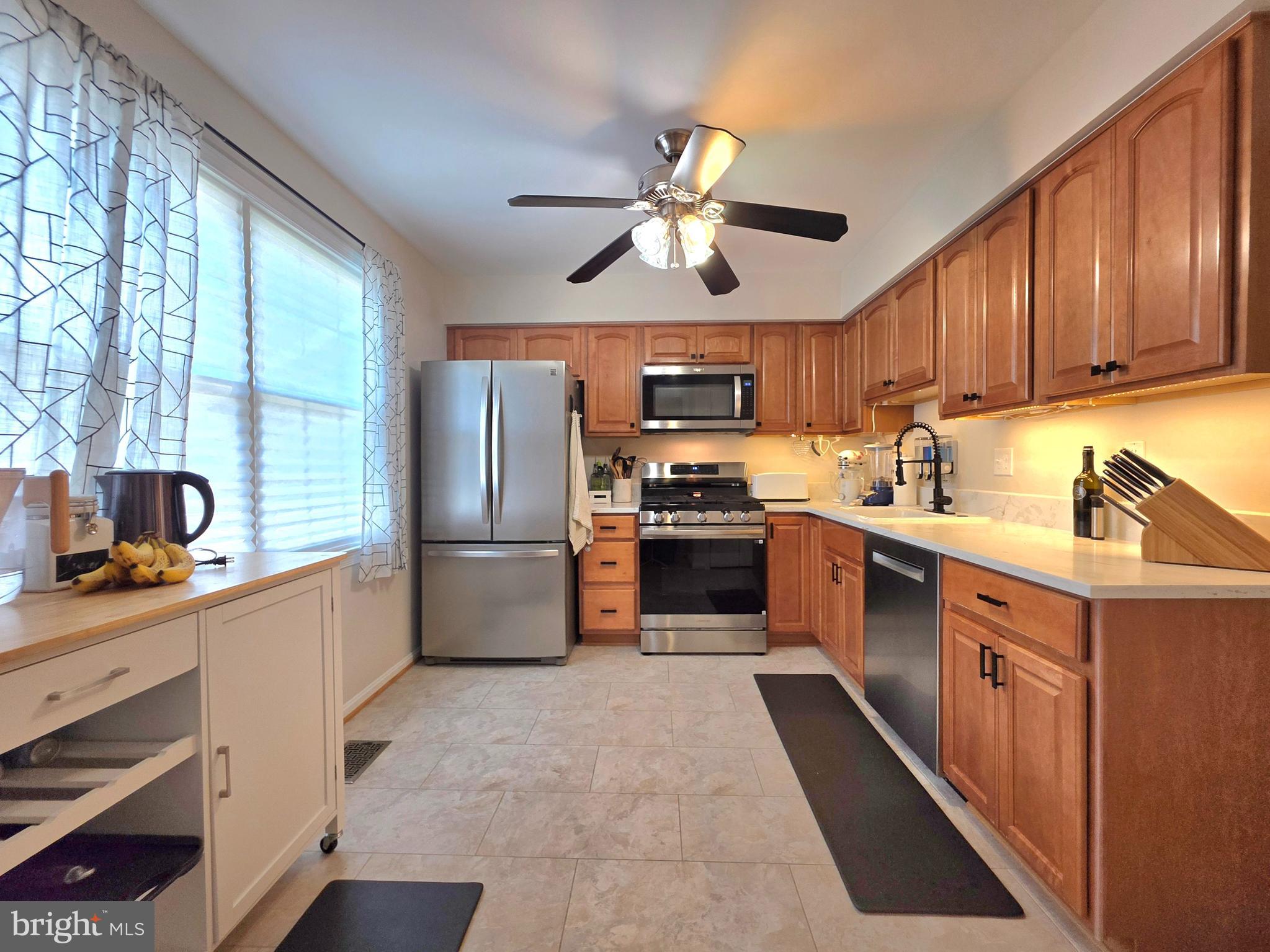 2805 BALLIETT COURT