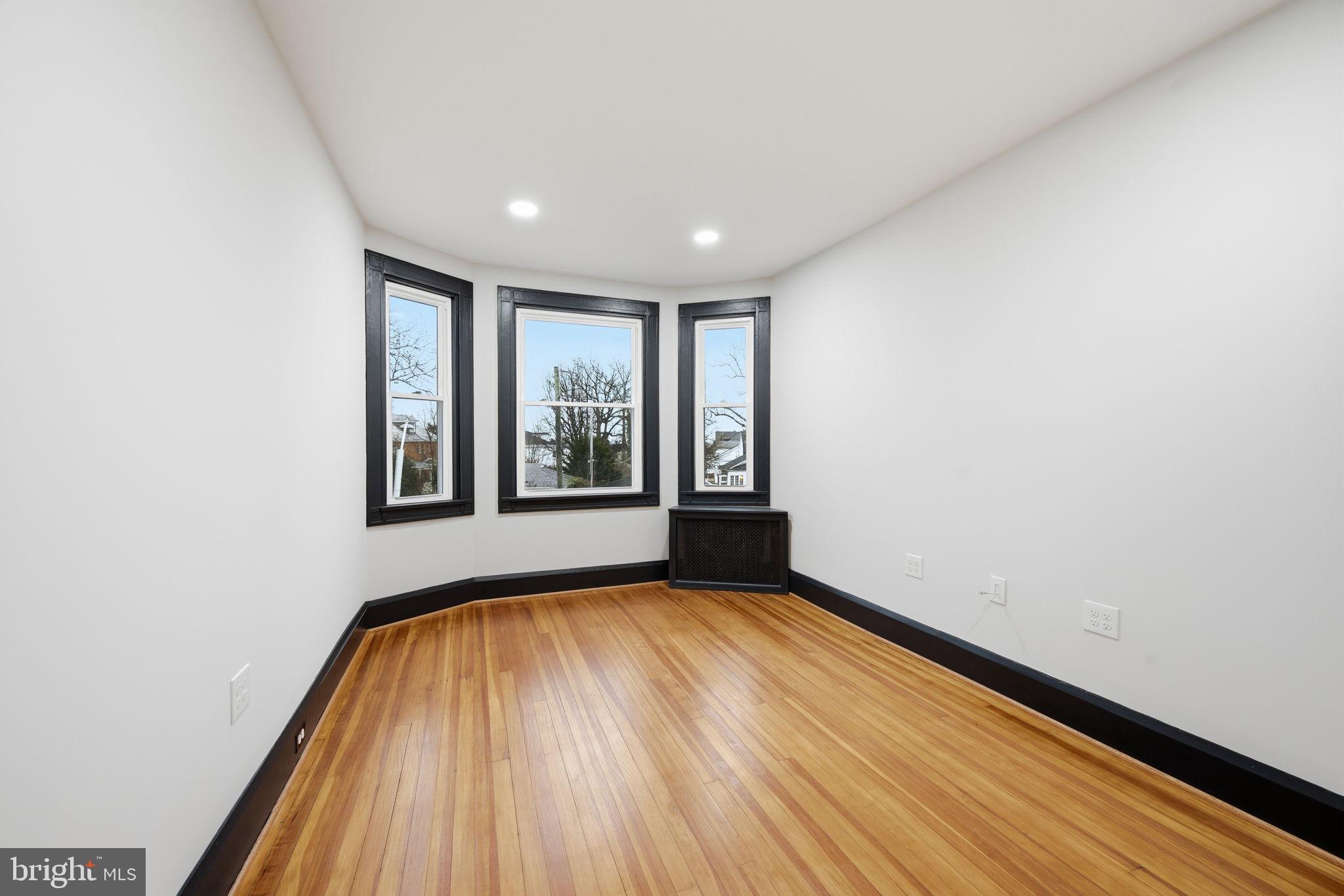 HANLON - Residential