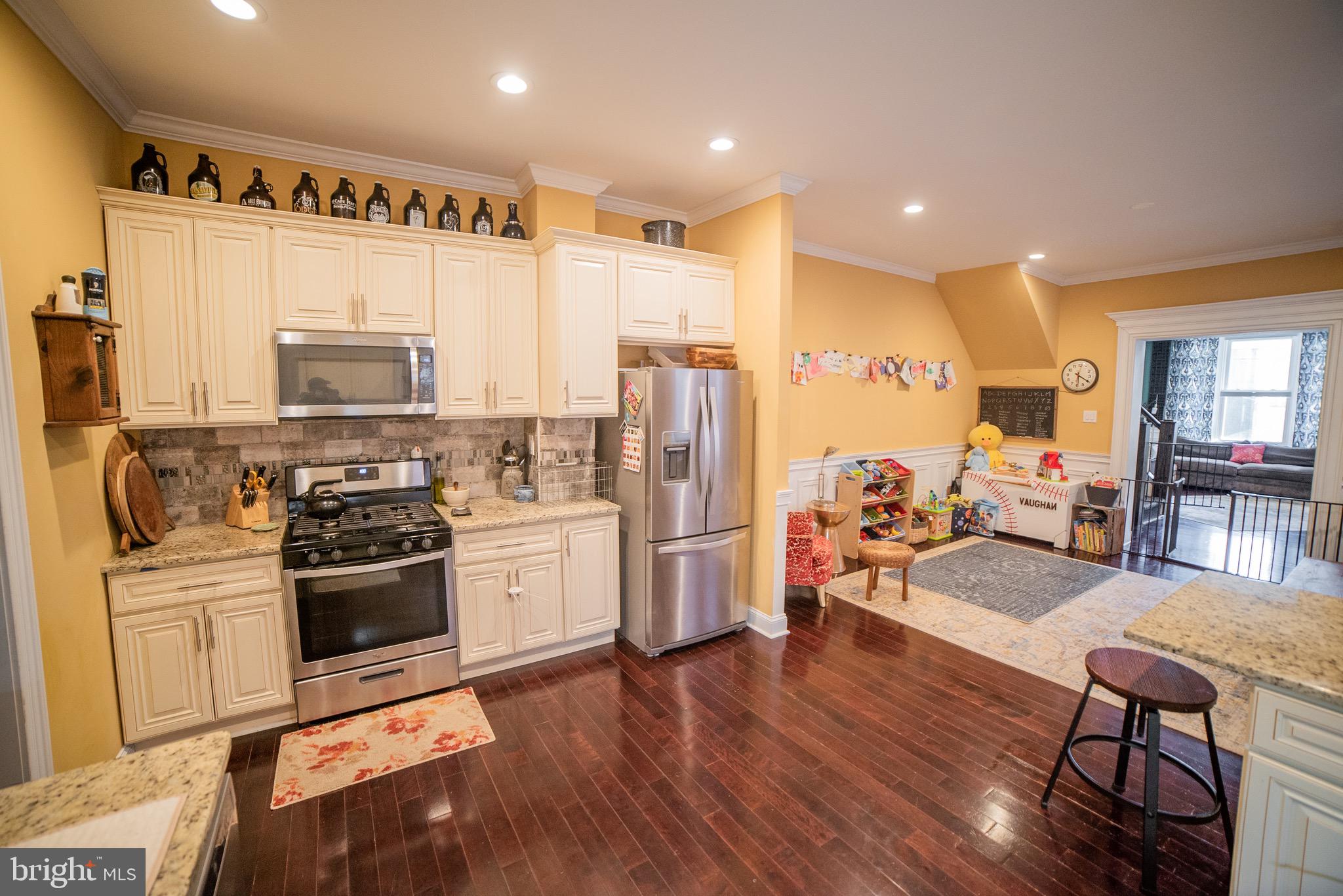 GERMANTOWN (WEST) - Residential