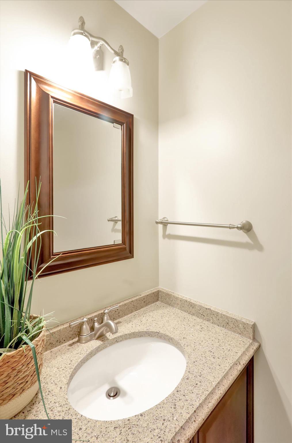 BIRDLAND - Residential