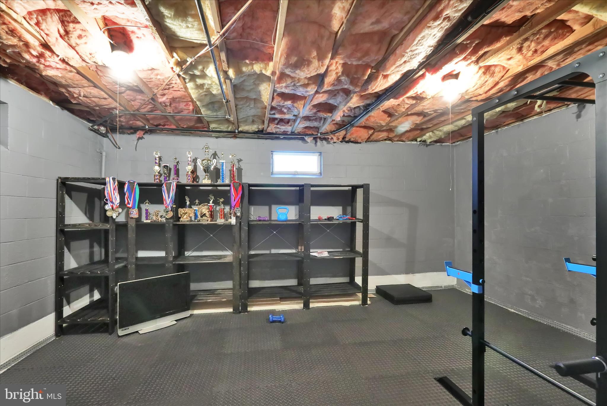 BIRDLAND - Residential