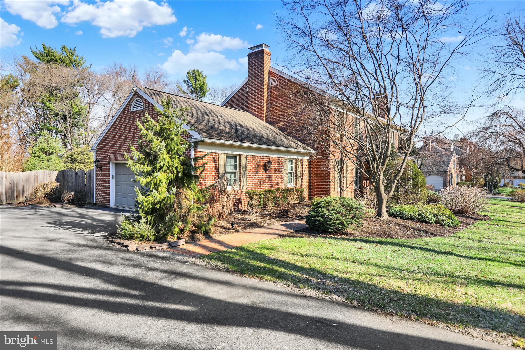 1635 MEADOWLARK ROAD