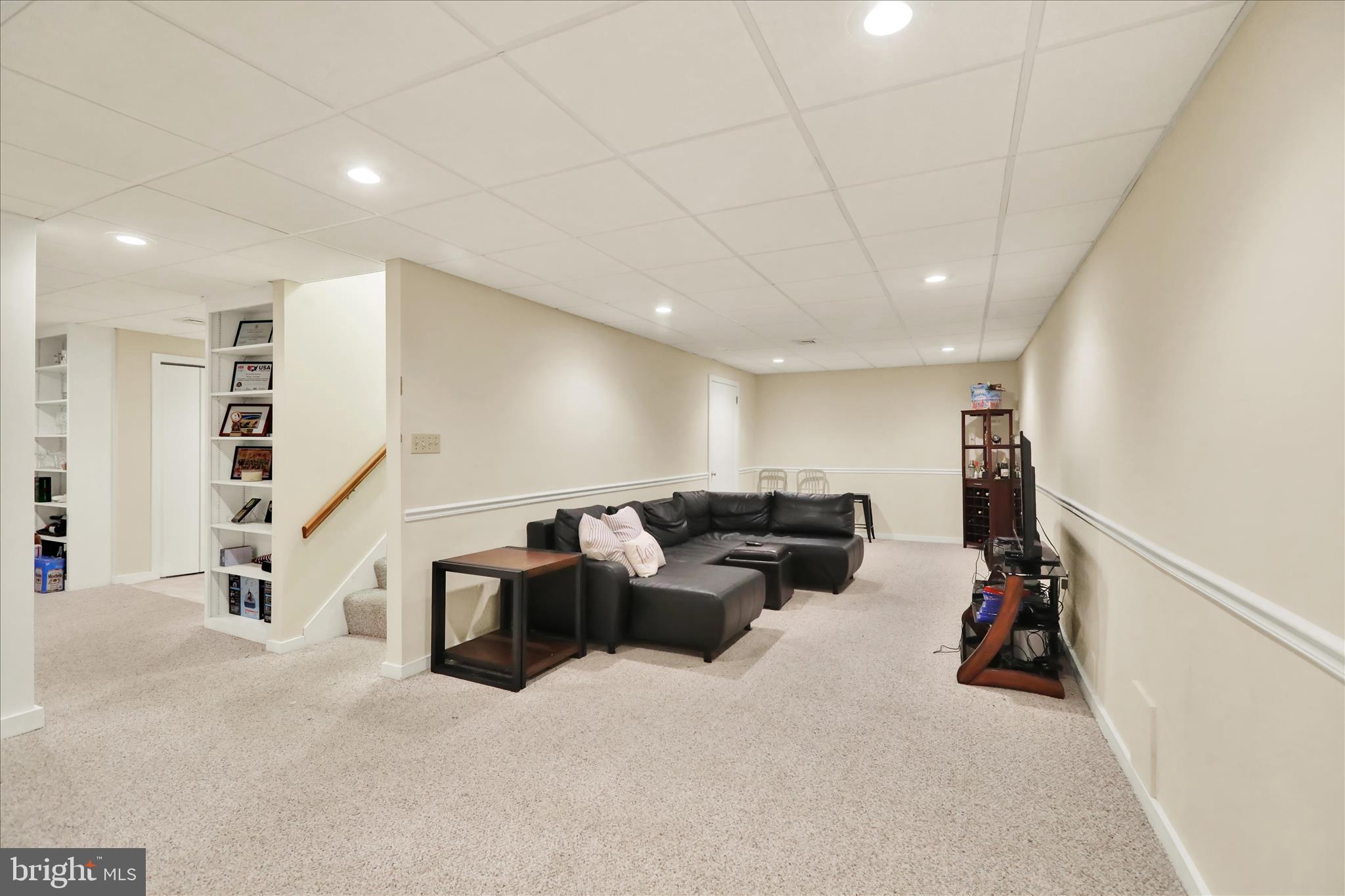 BIRDLAND - Residential