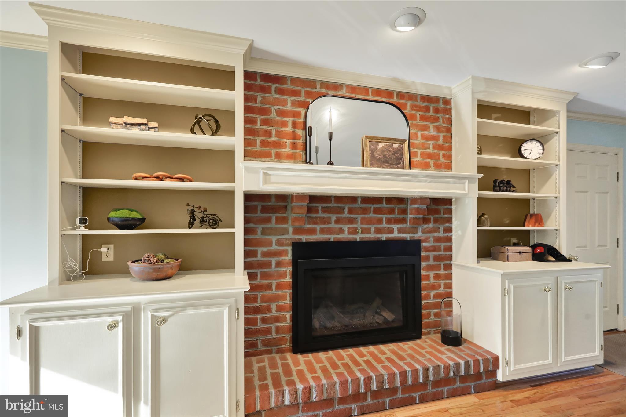 BIRDLAND - Residential