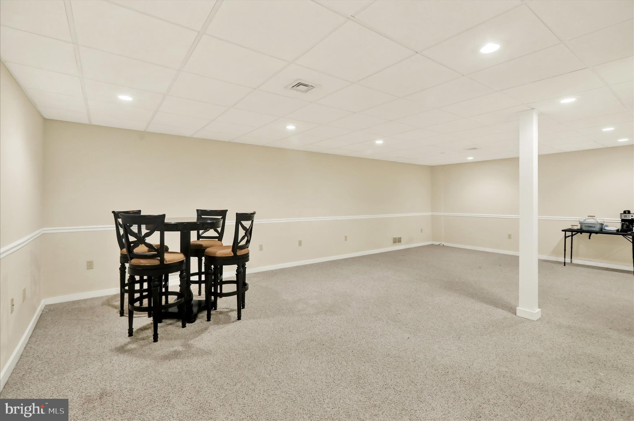 BIRDLAND - Residential