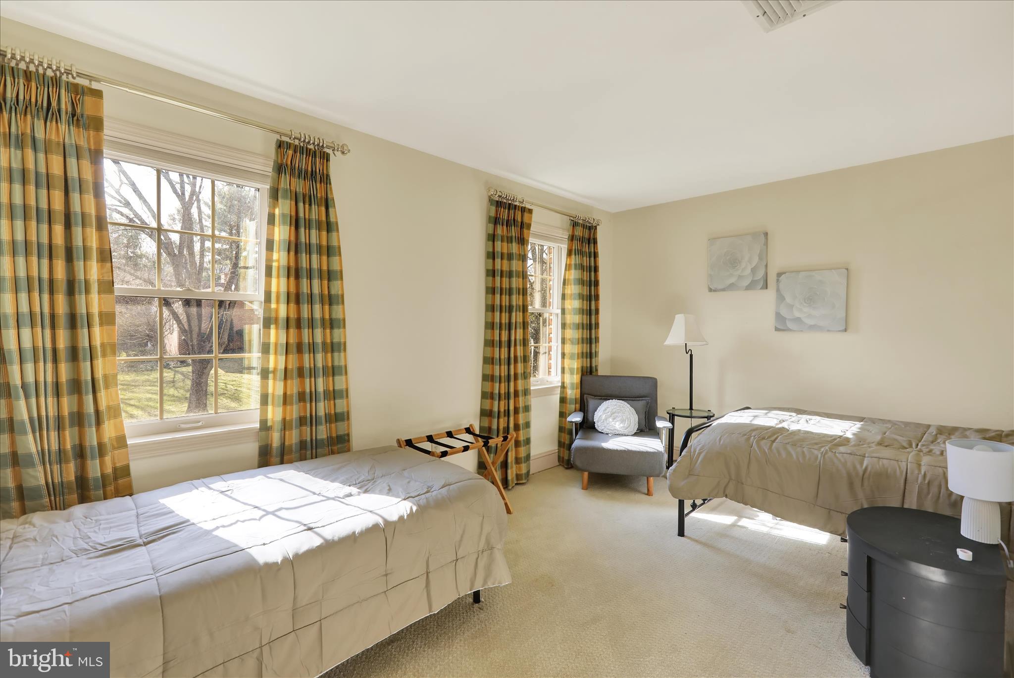 BIRDLAND - Residential