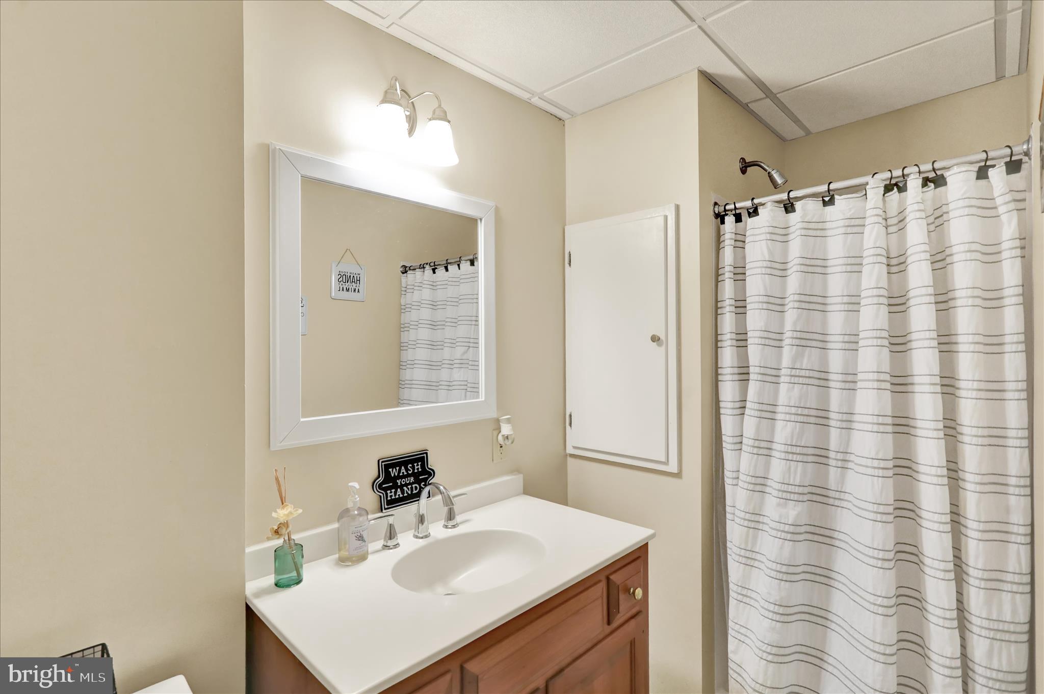 BIRDLAND - Residential