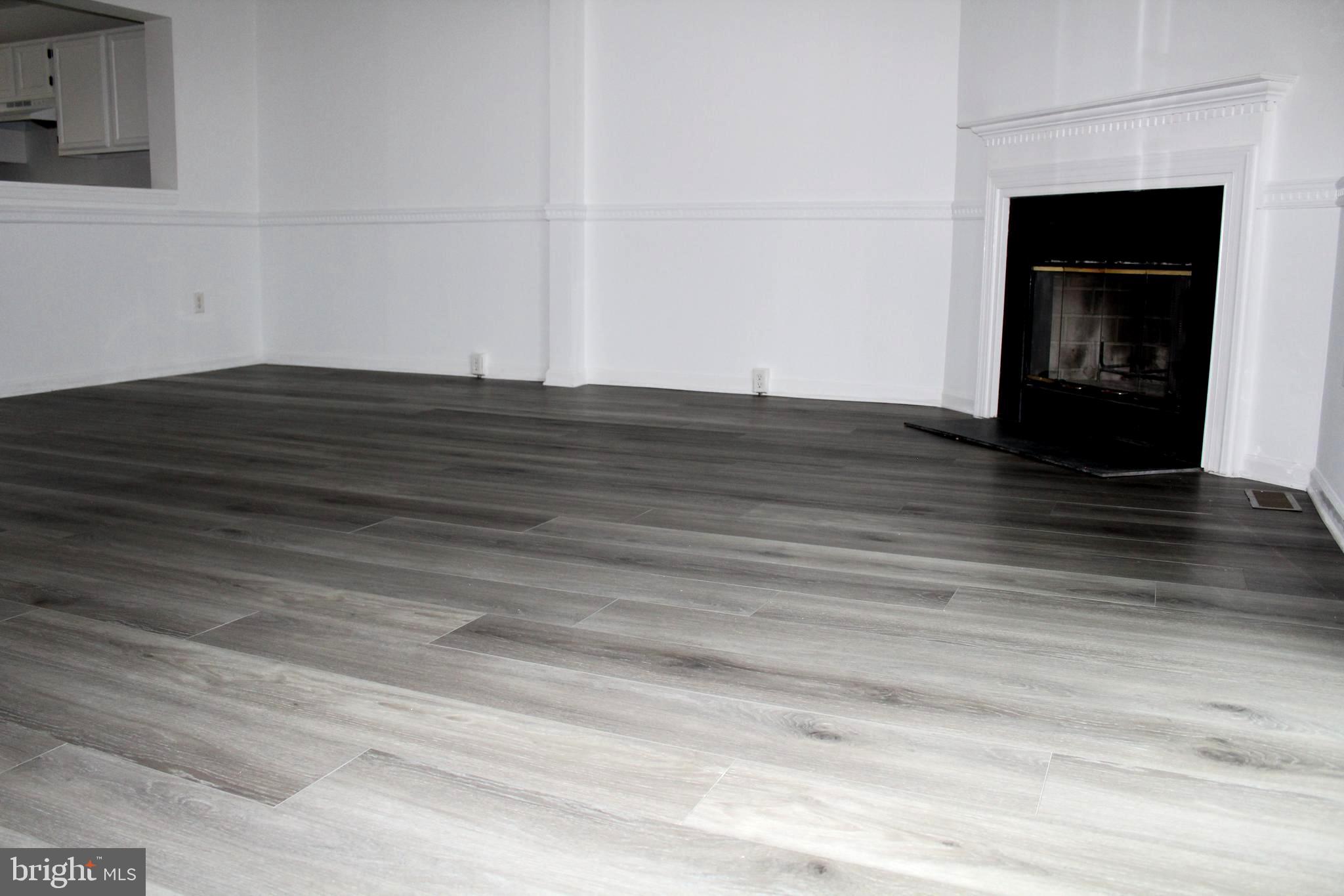 ROBIN MEADOWS - Residential