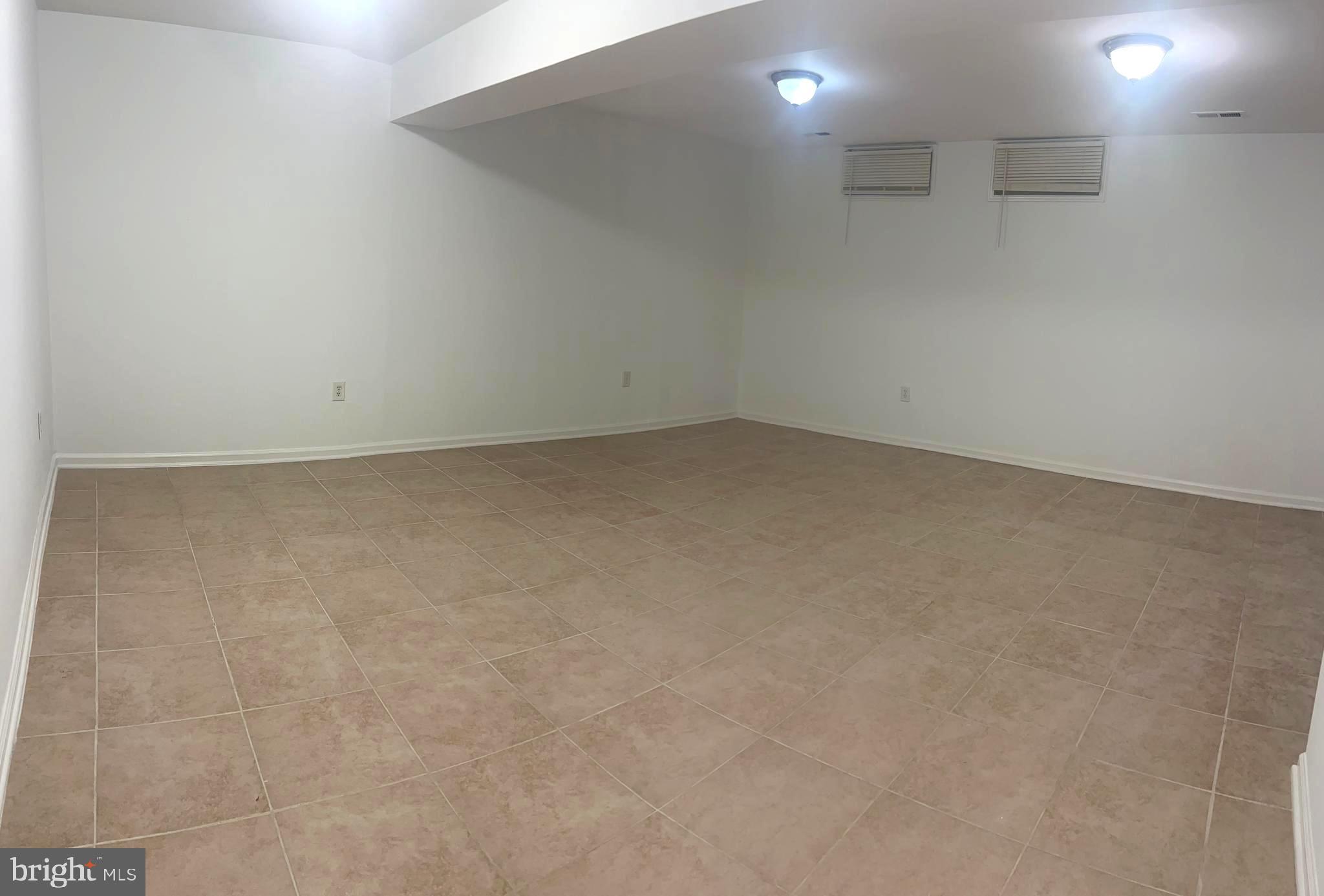 ROBIN MEADOWS - Residential