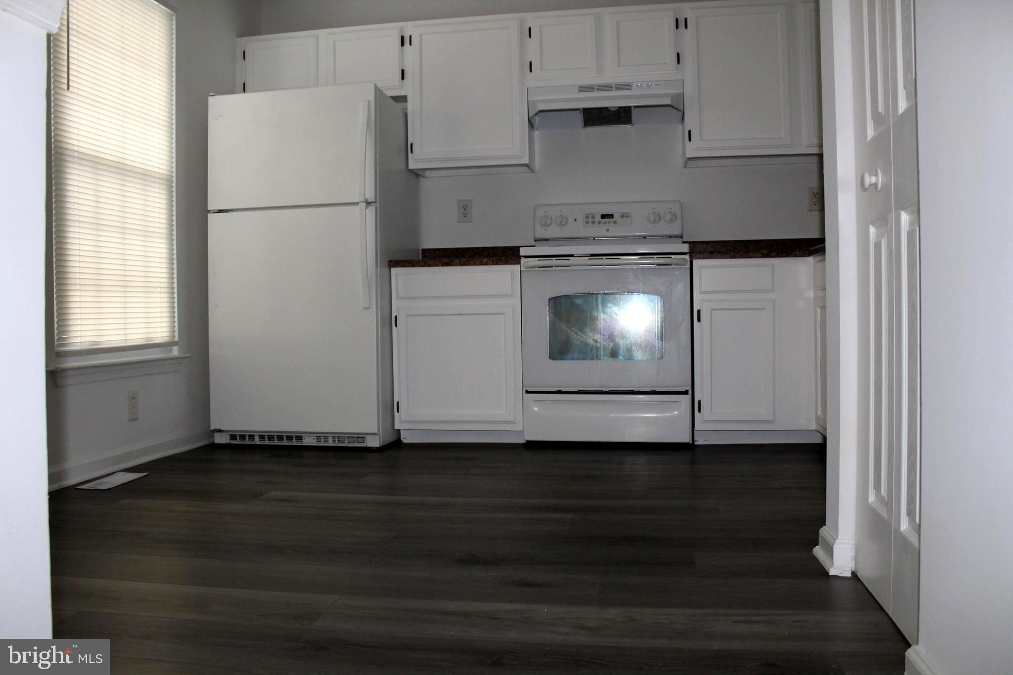 ROBIN MEADOWS - Residential