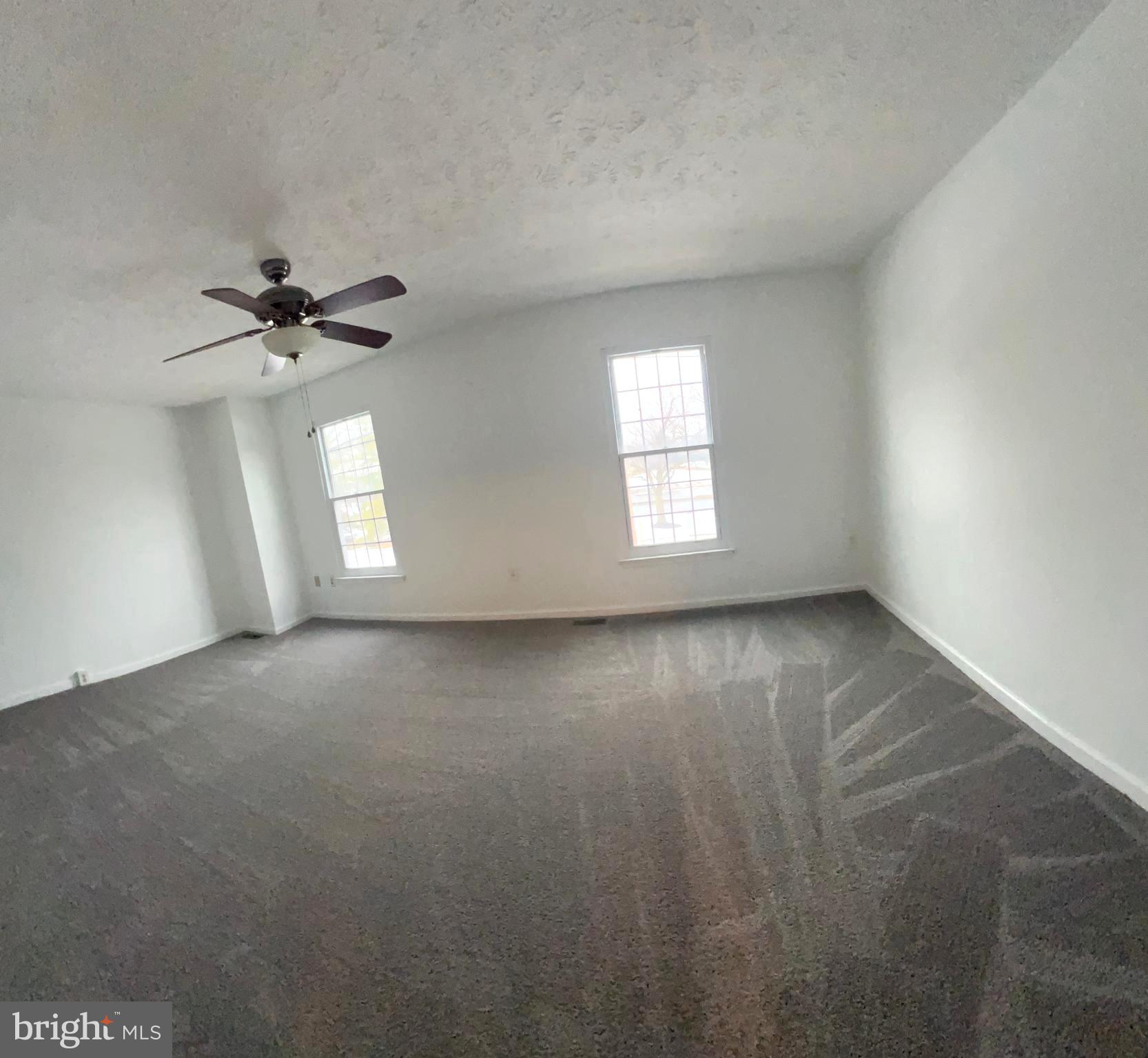 ROBIN MEADOWS - Residential