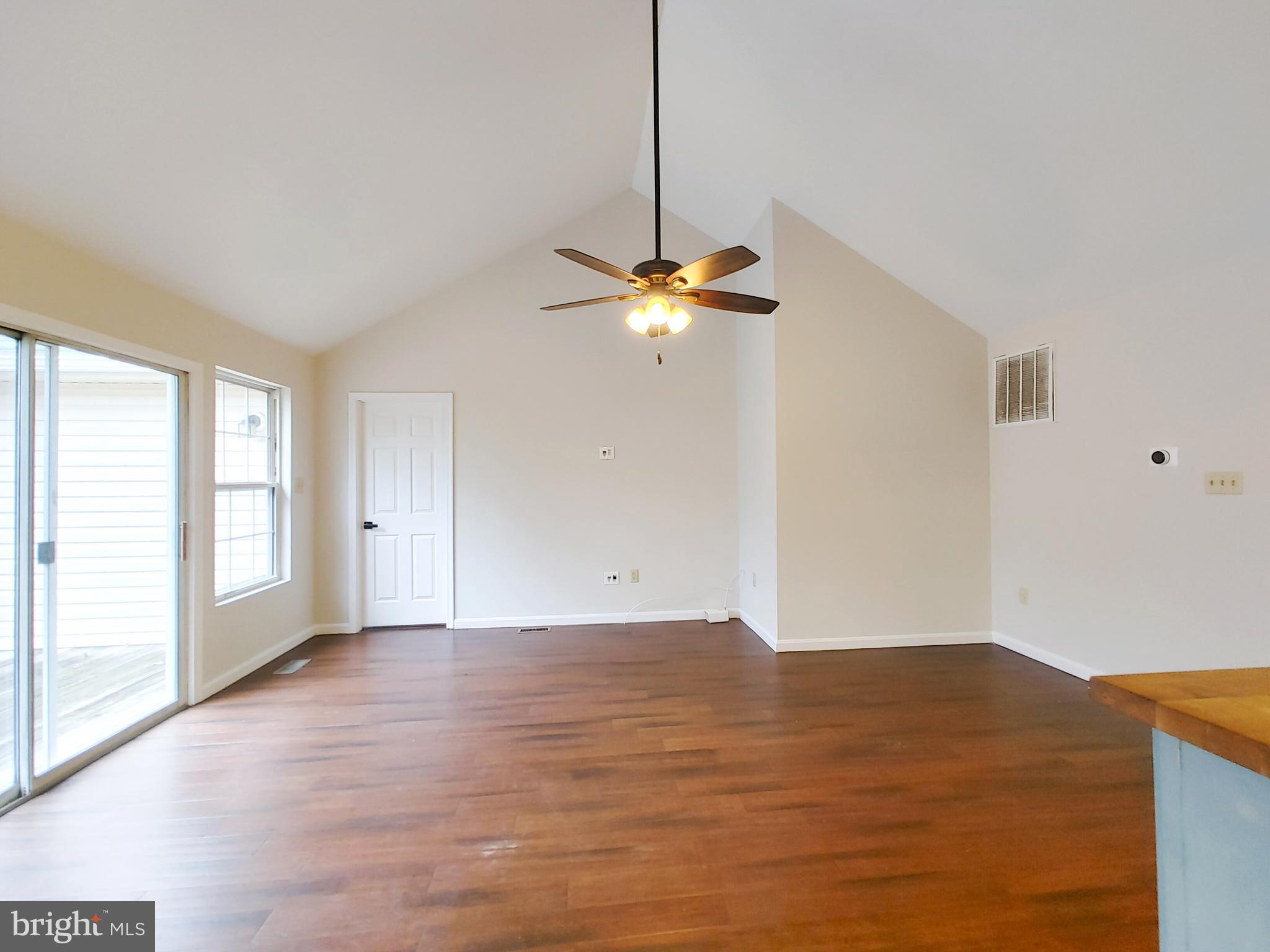 WHITE SANDS - Residential