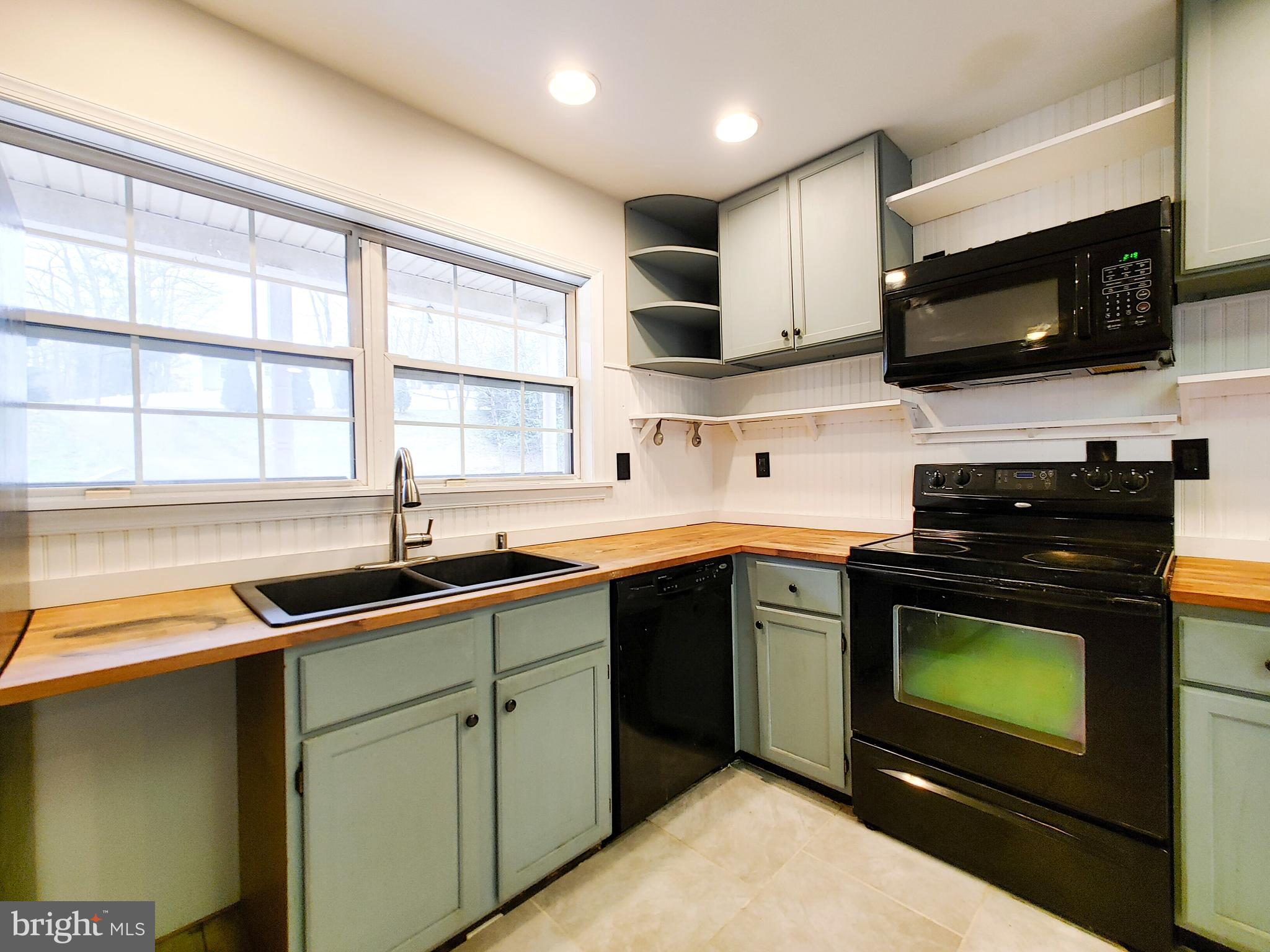 WHITE SANDS - Residential