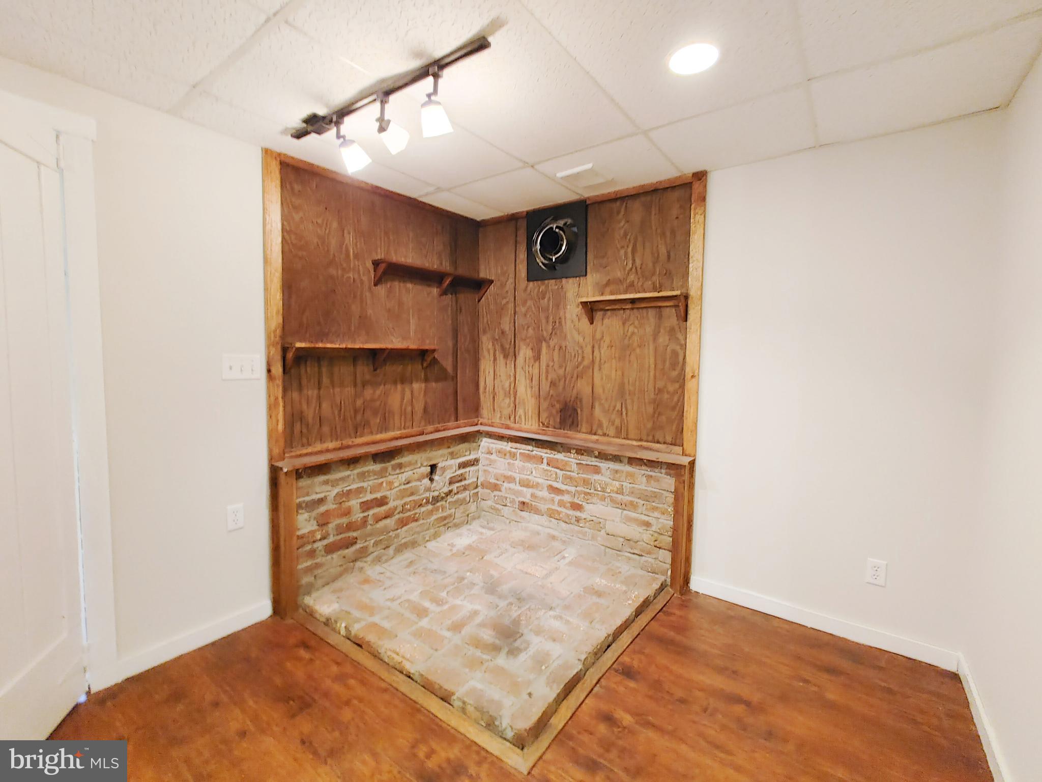 WHITE SANDS - Residential