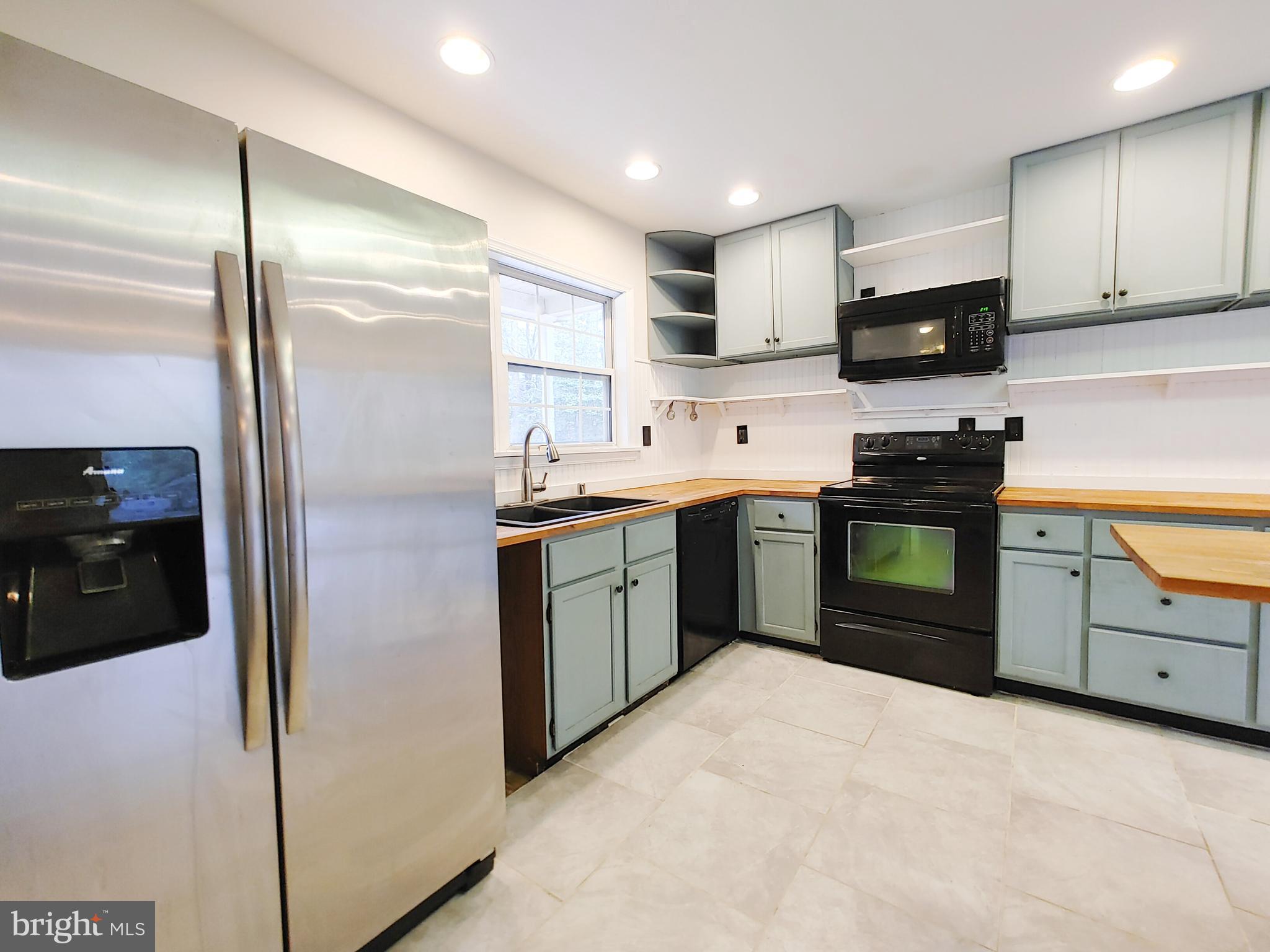 WHITE SANDS - Residential