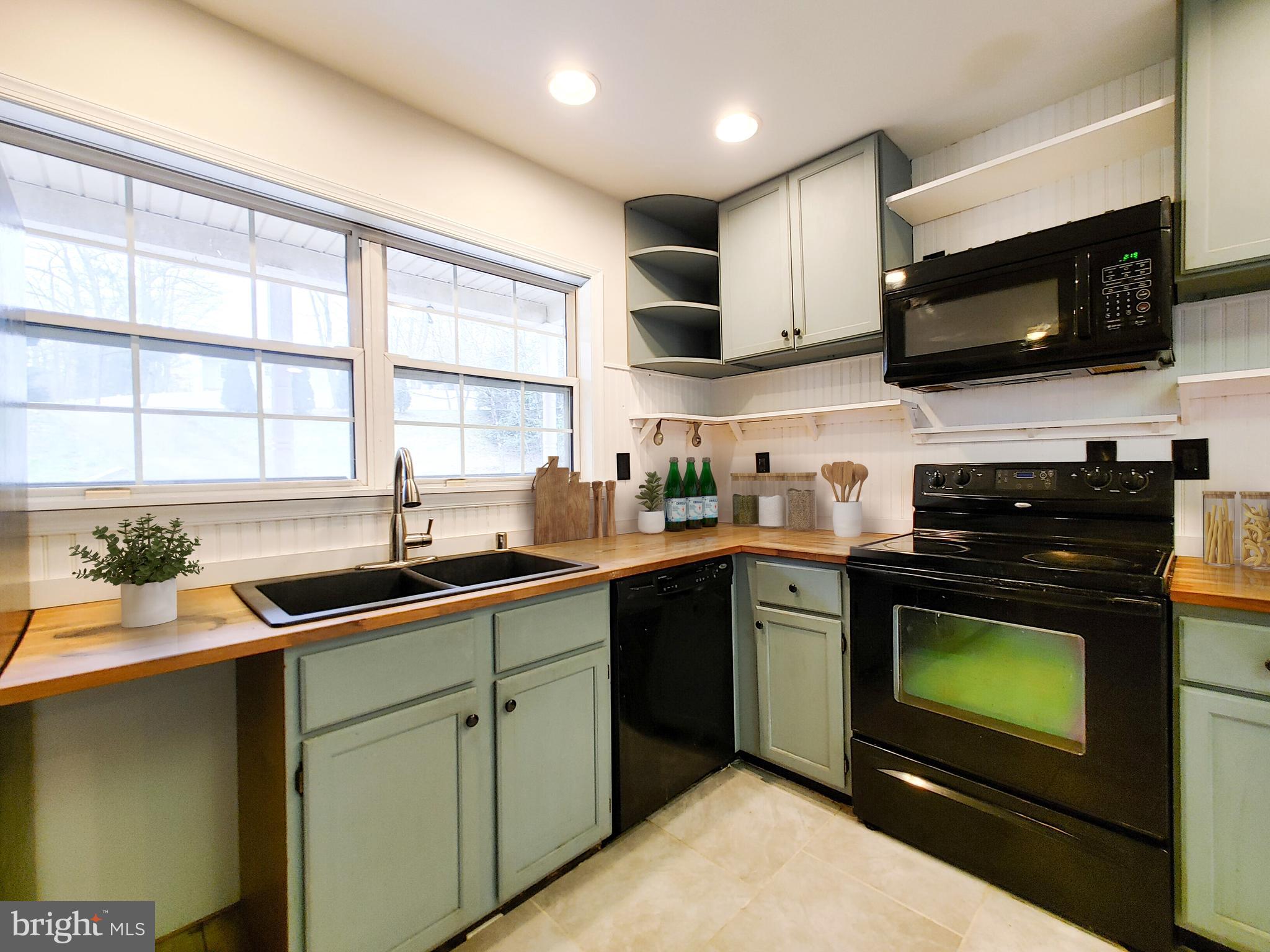 WHITE SANDS - Residential