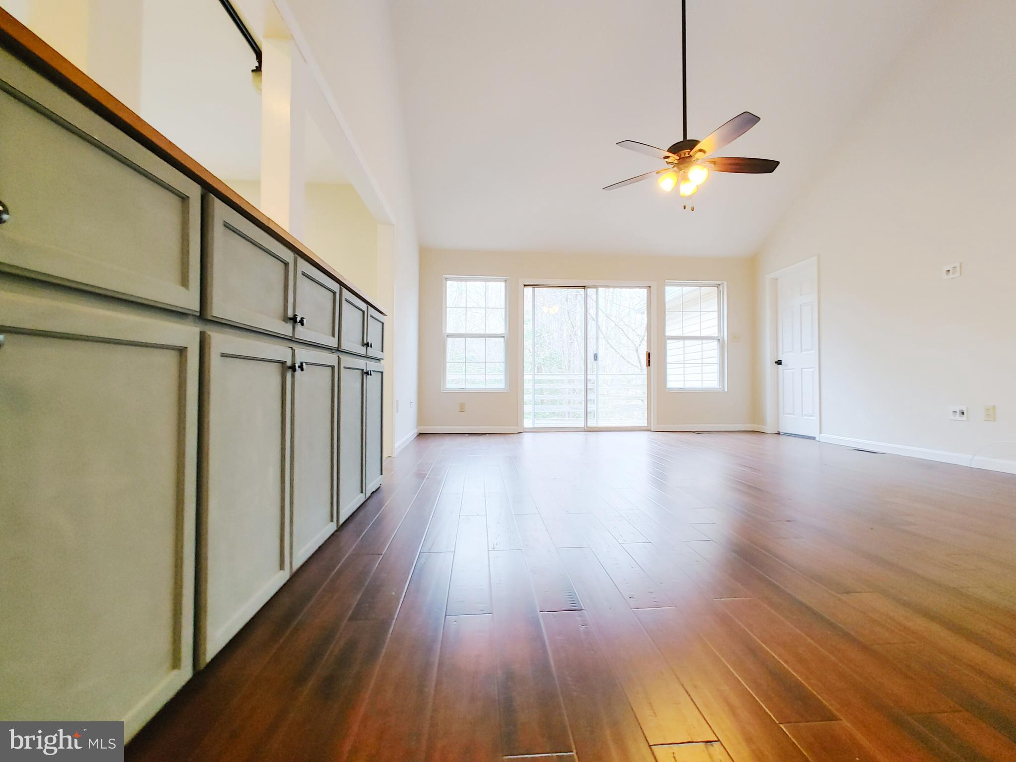 WHITE SANDS - Residential