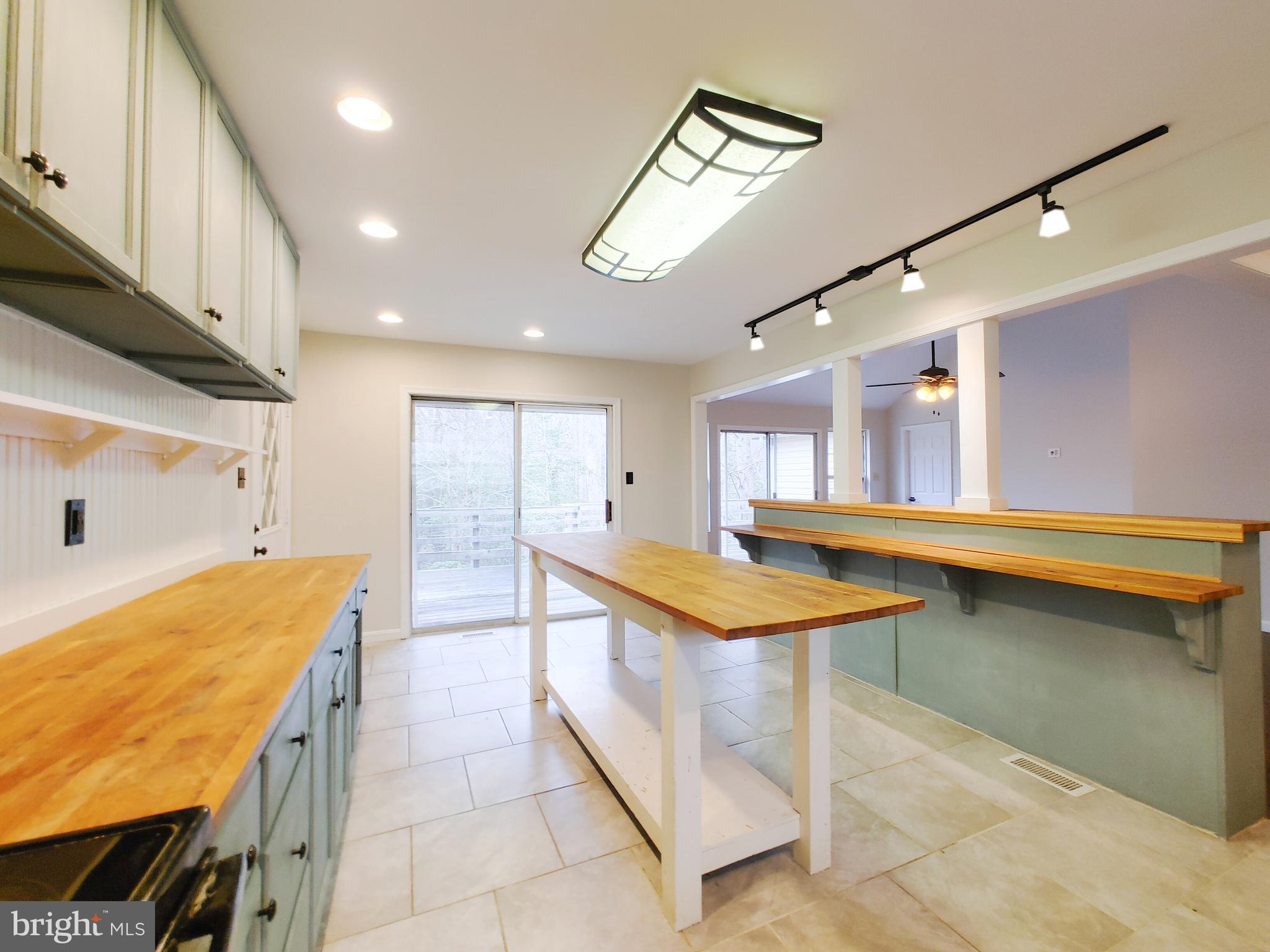 WHITE SANDS - Residential