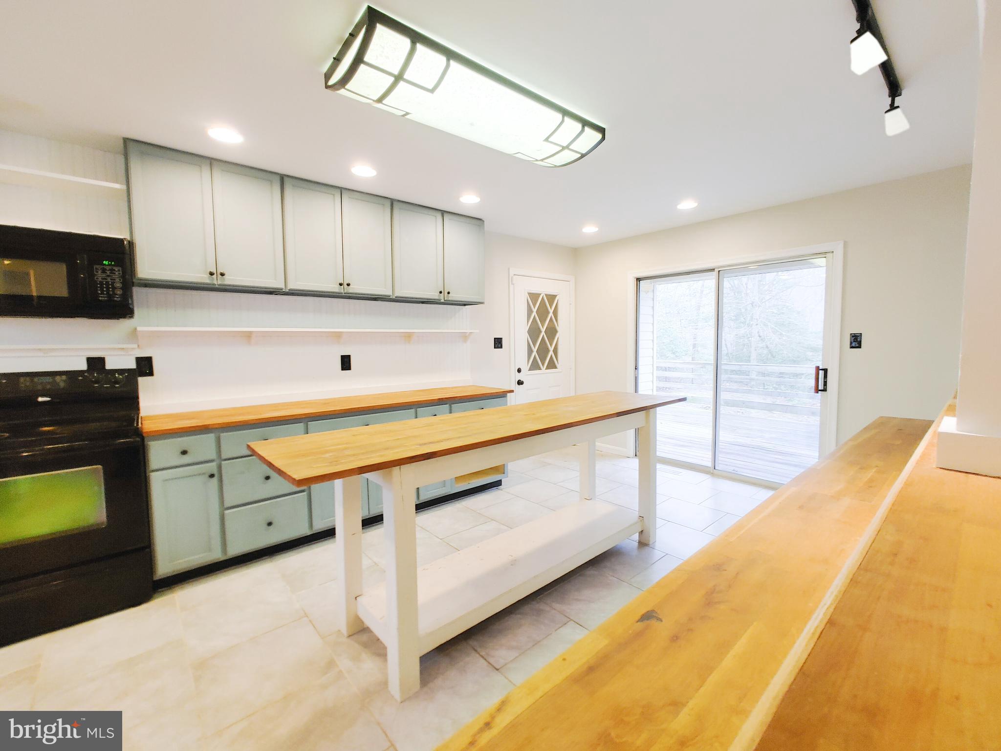 WHITE SANDS - Residential