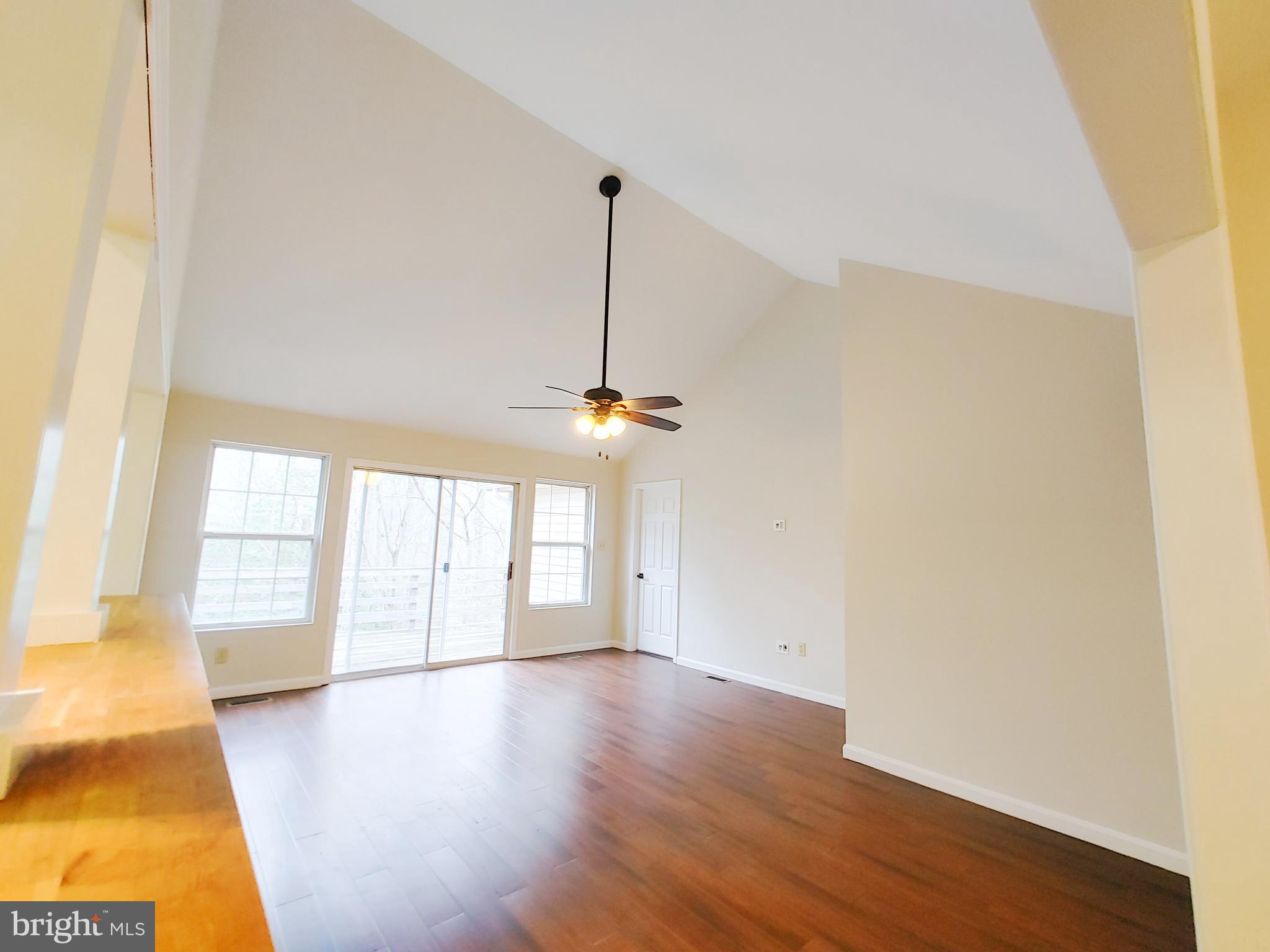 WHITE SANDS - Residential