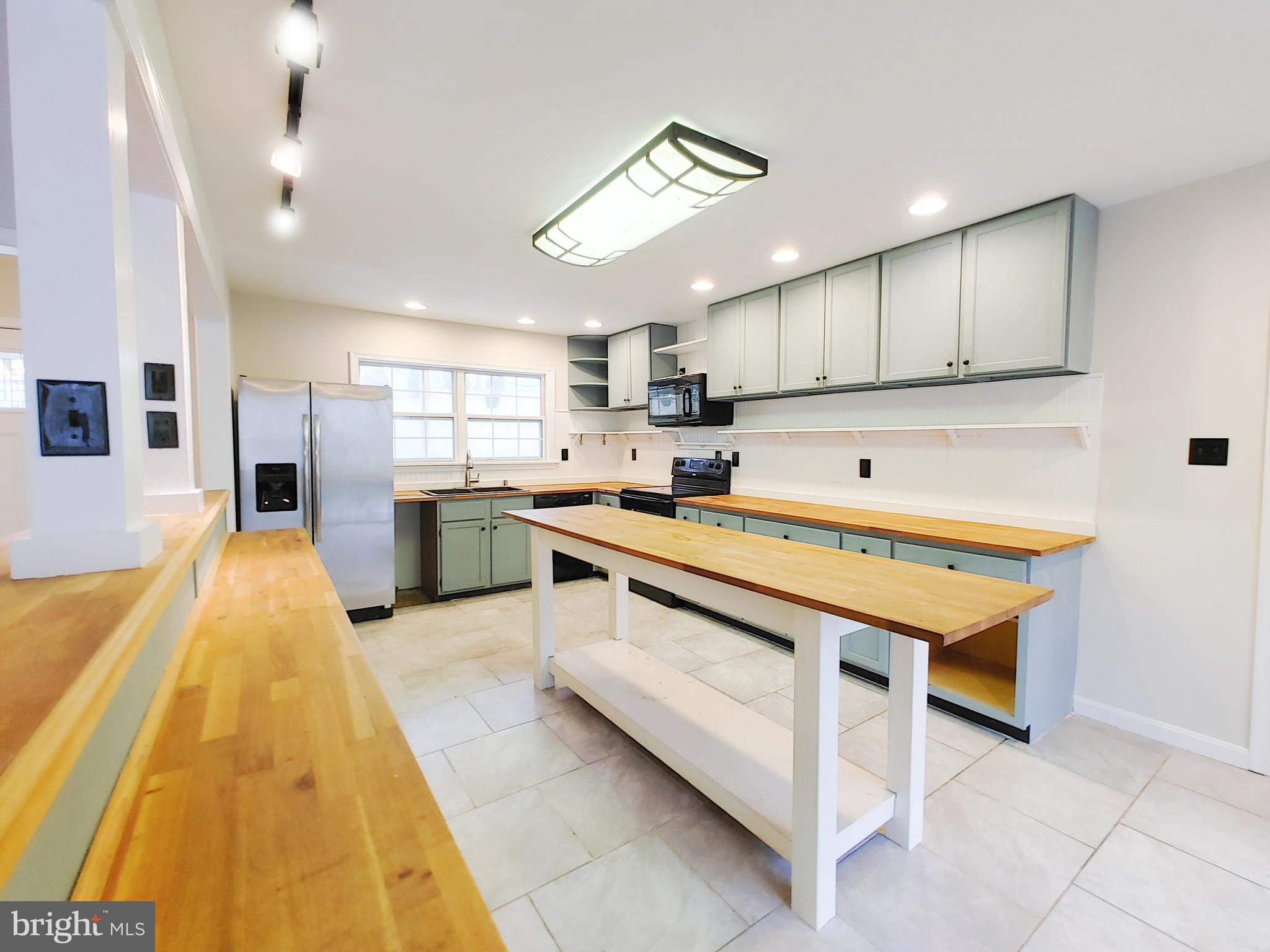 WHITE SANDS - Residential