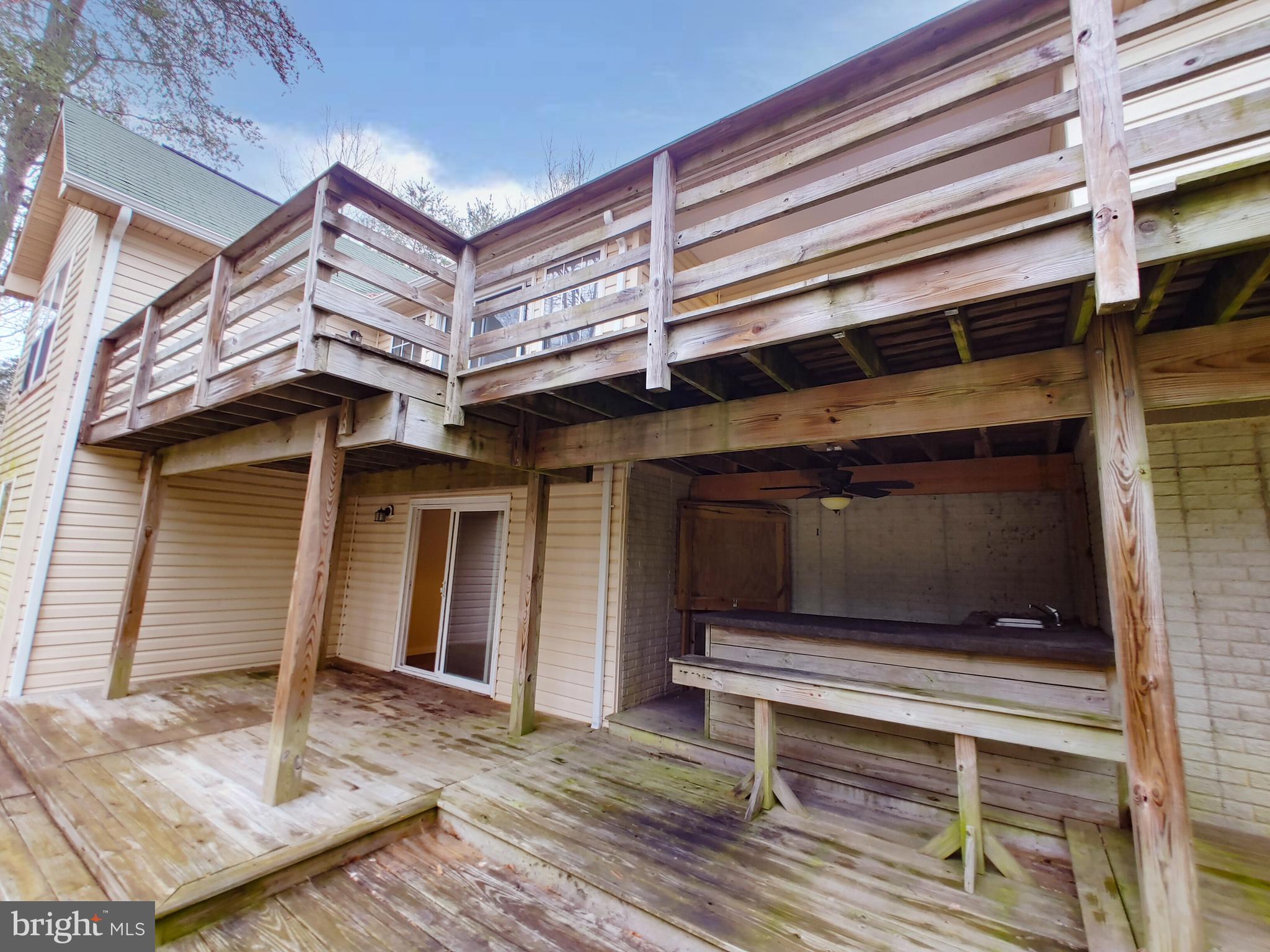 WHITE SANDS - Residential