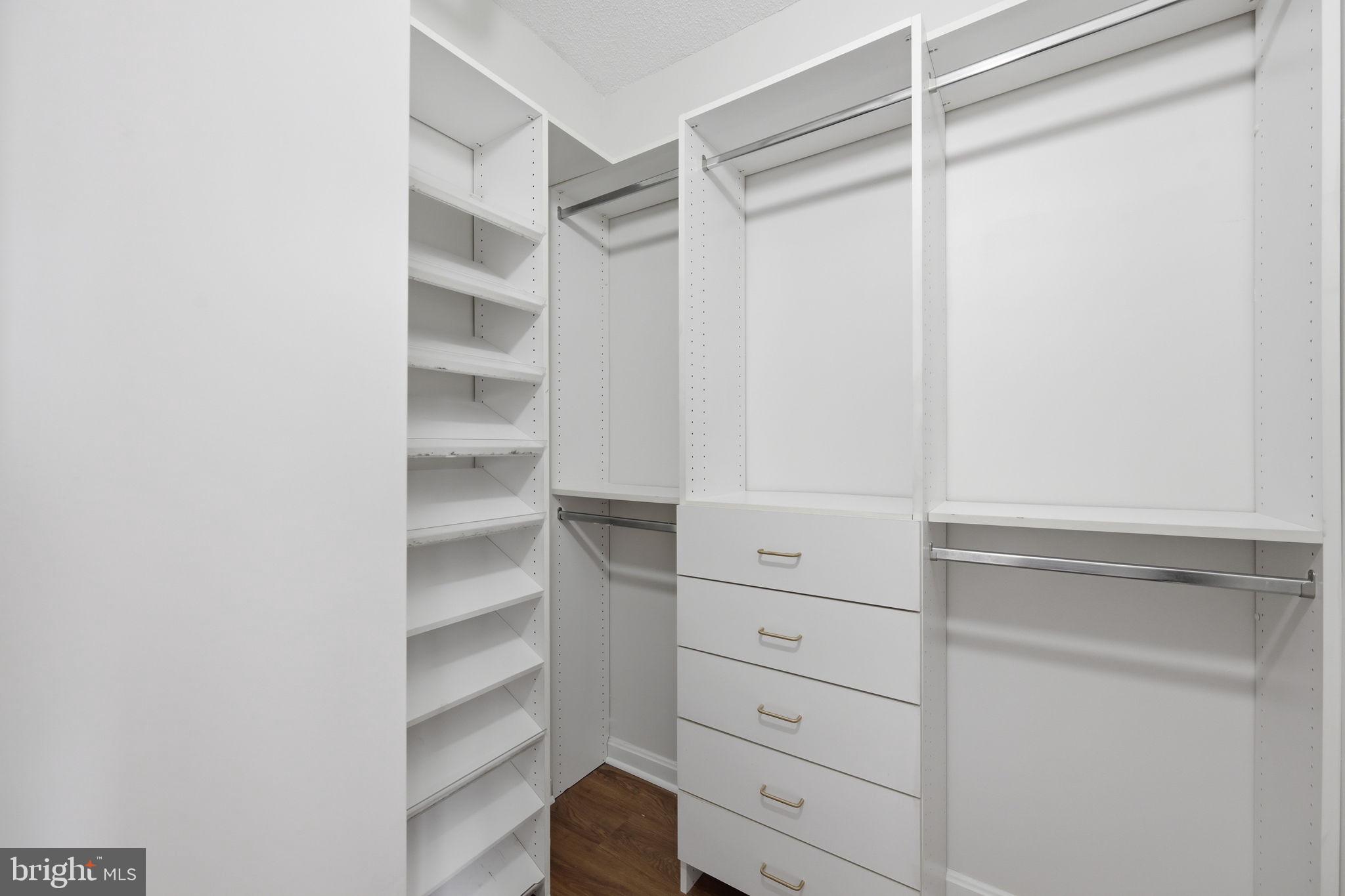 THE VICTORIA - Residential