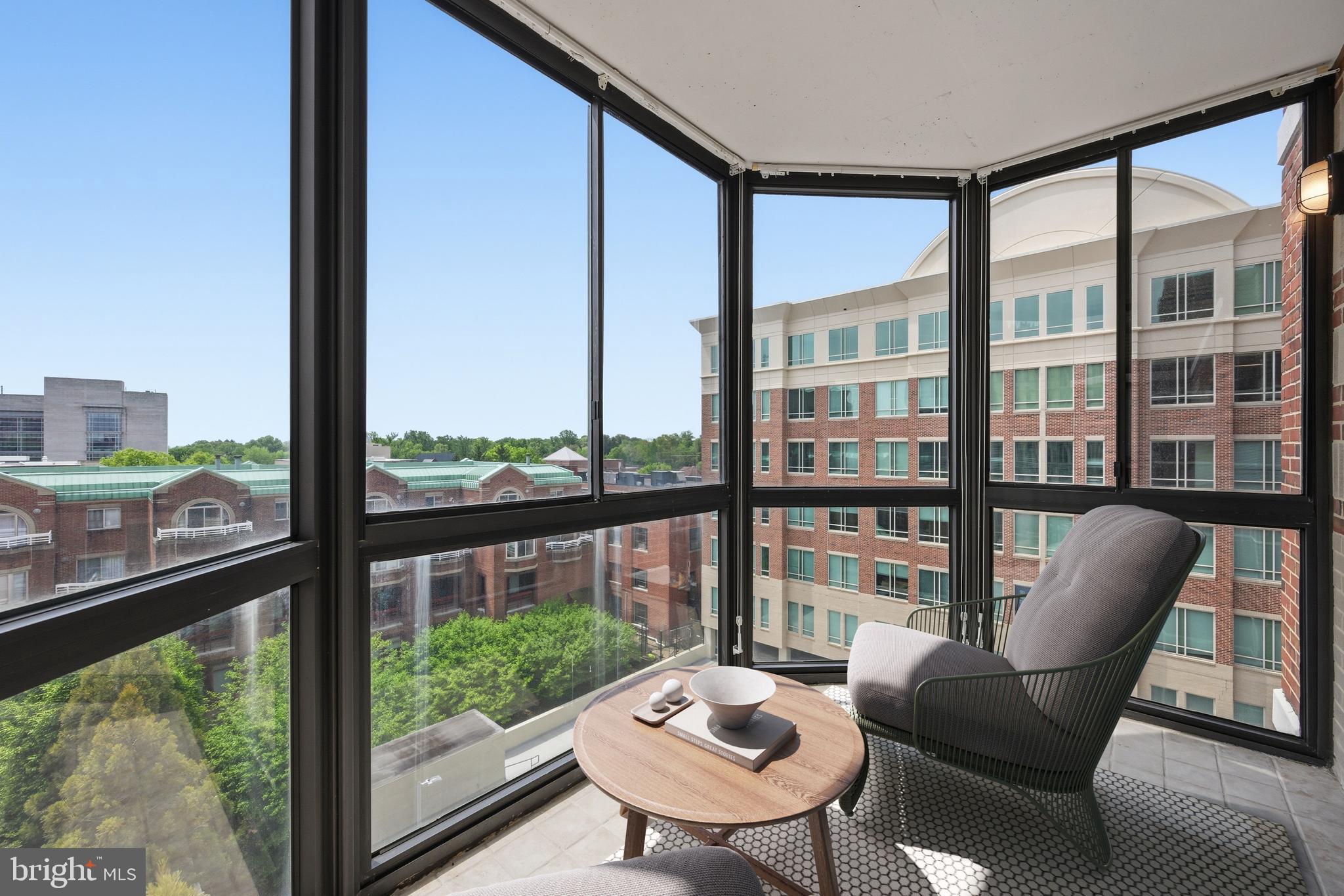 THE VICTORIA - Residential