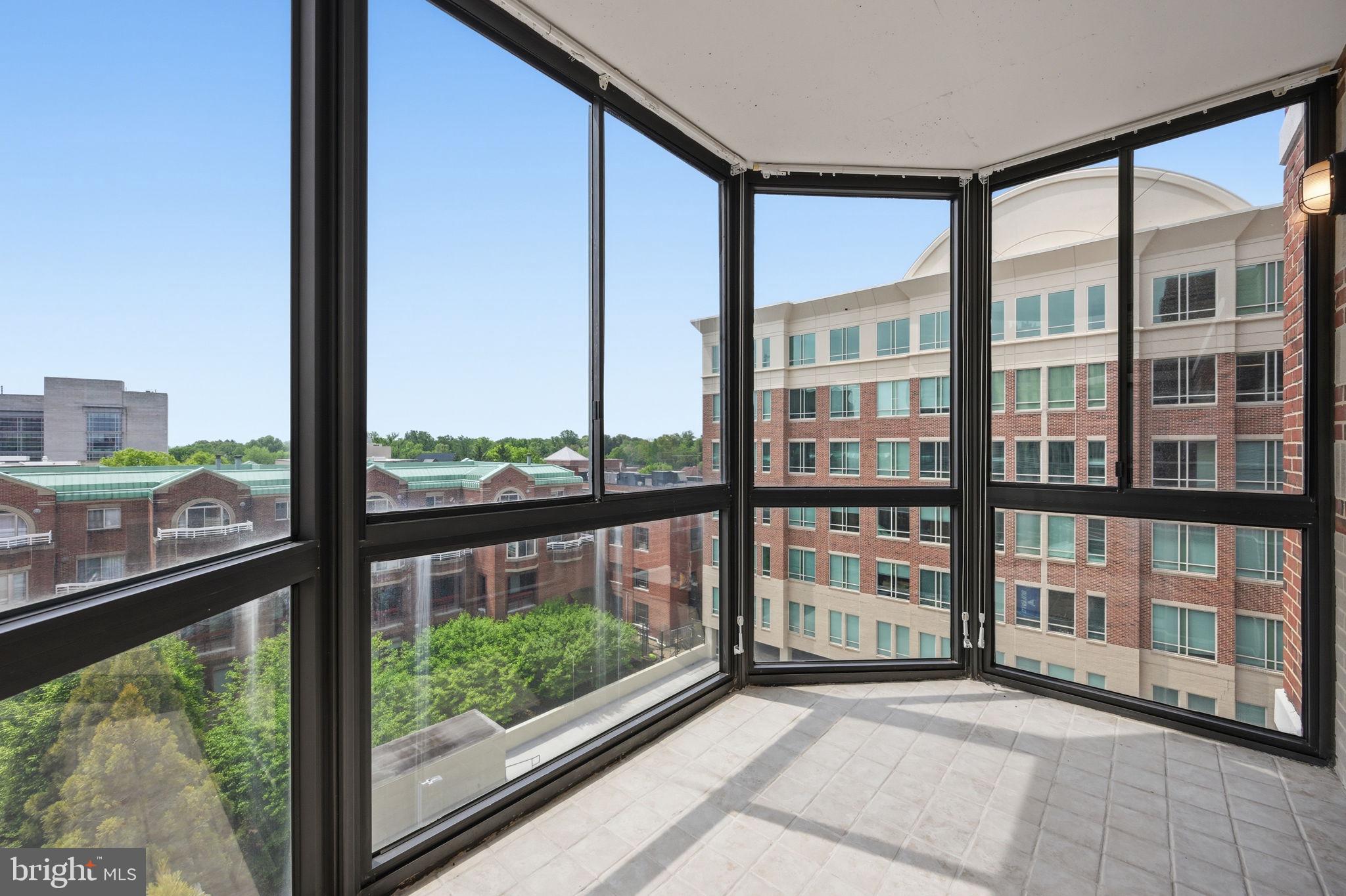 THE VICTORIA - Residential