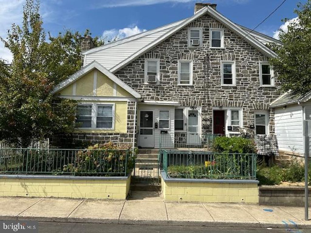 Photo of 62 Richfield Road, UPPER DARBY, PA 19082 (MLS # PADE2096580)