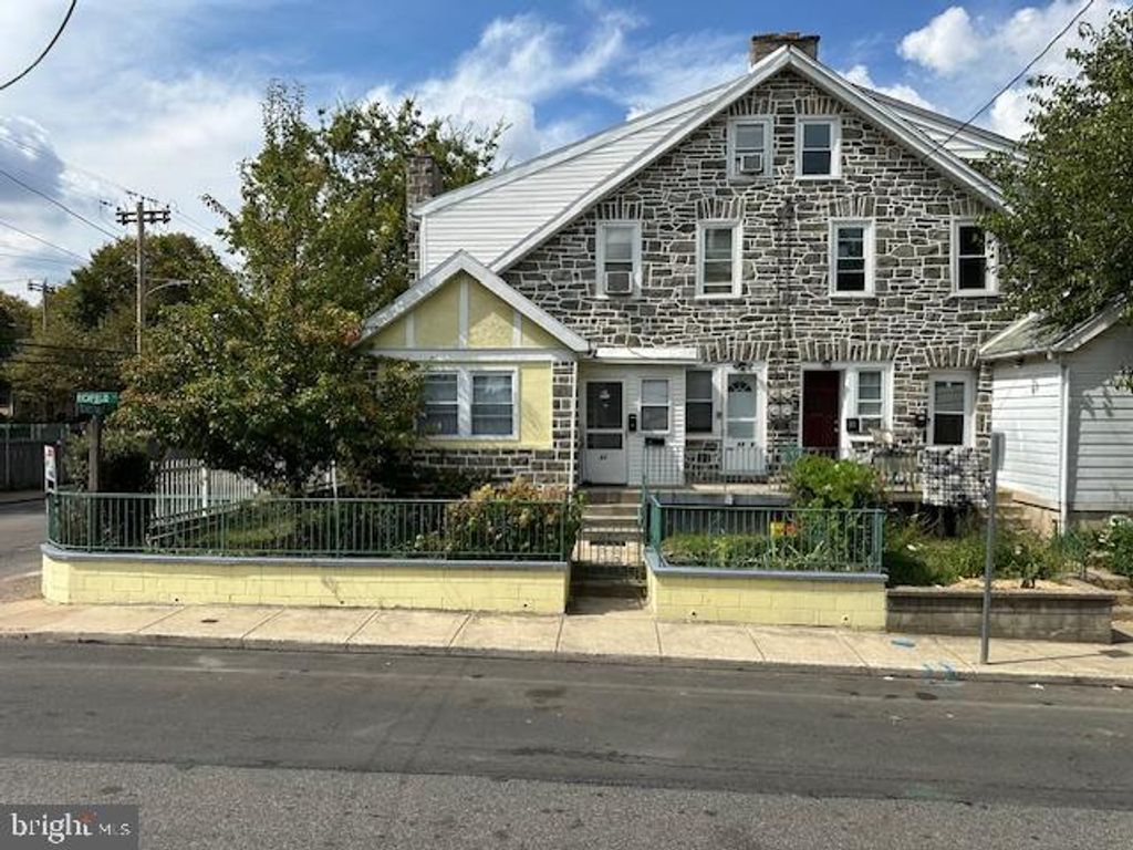Photo of 62 Richfield Road, UPPER DARBY, PA 19082 (MLS # PADE2096580)