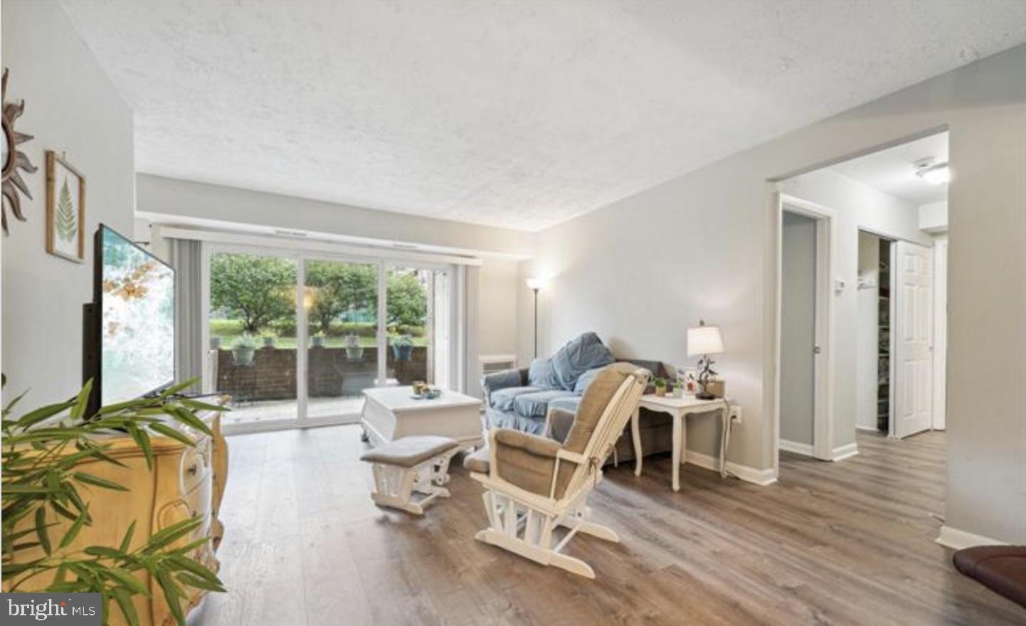 MARLOW TOWERS CONDOMINIUMS - Residential