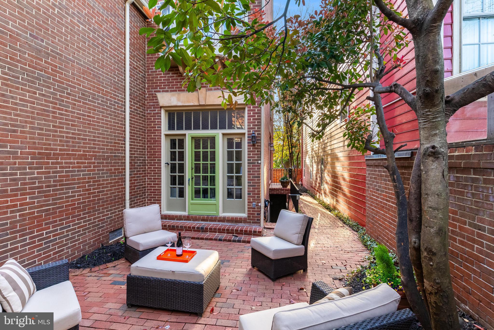 OLD TOWN - Residential