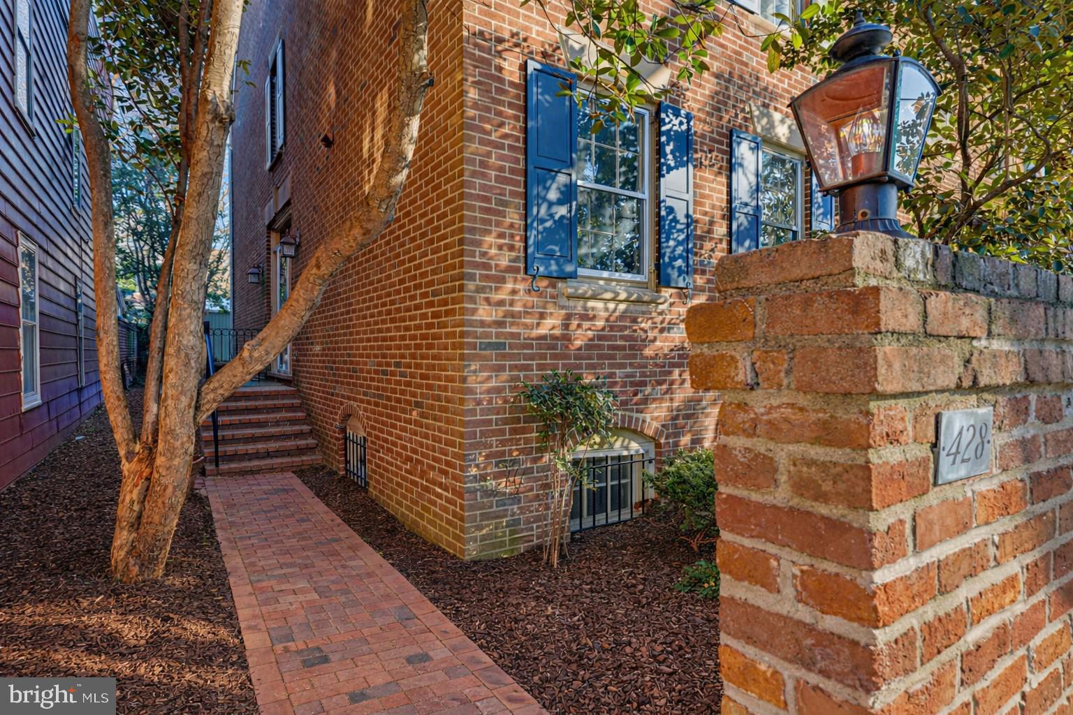 OLD TOWN - Residential