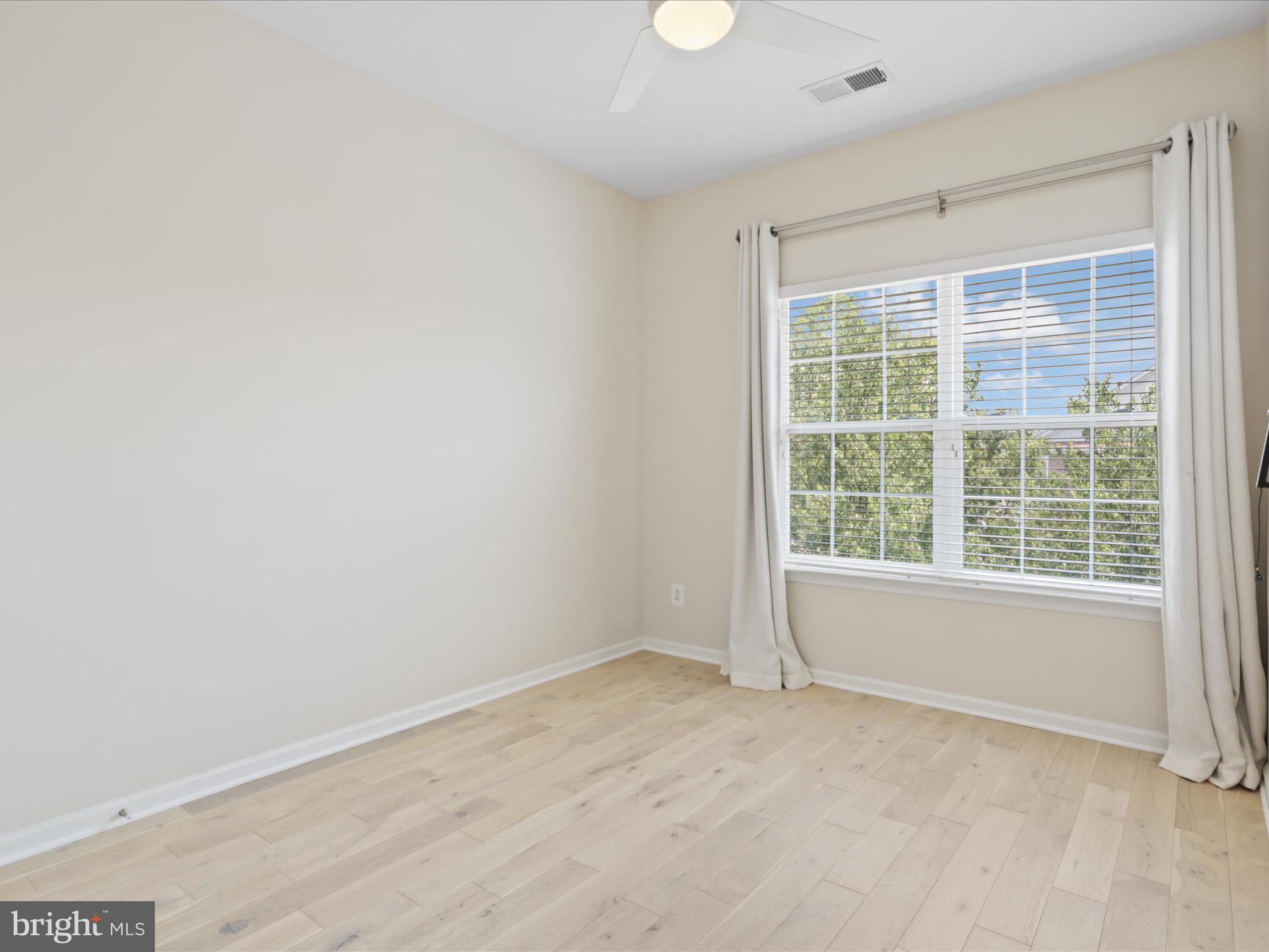 BRAMBLETON LANDBAY 2 - Residential Lease