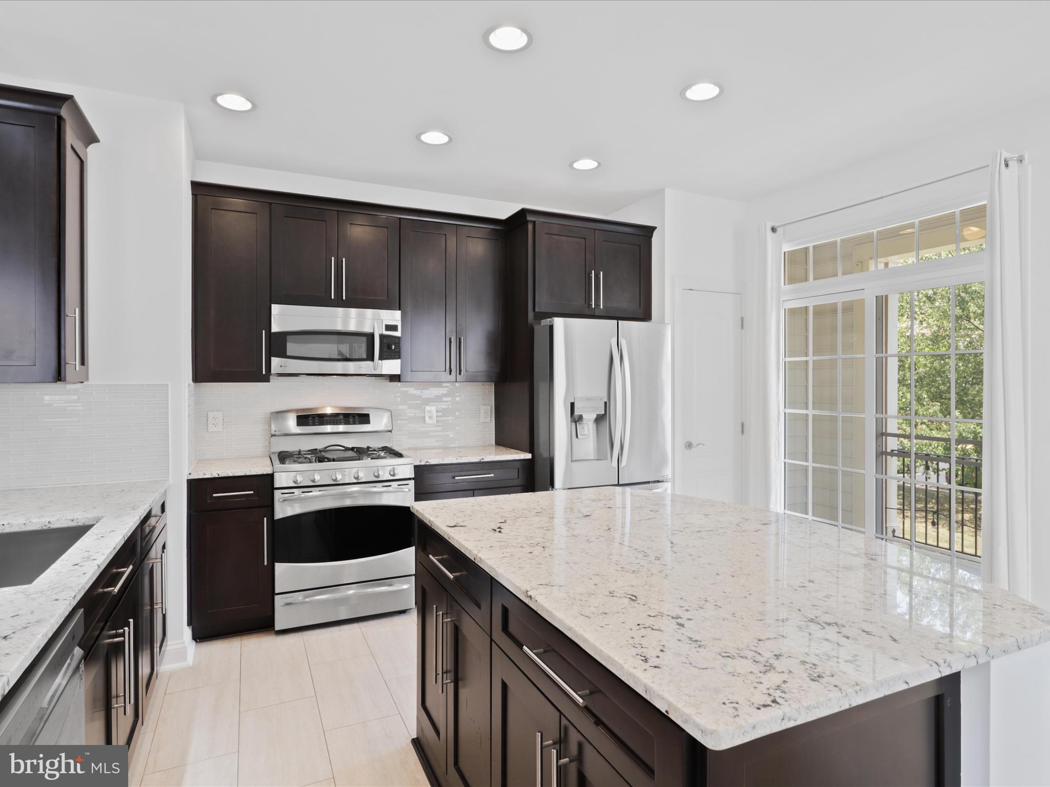 BRAMBLETON LANDBAY 2 - Residential Lease